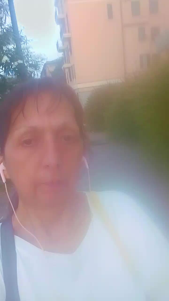 @Roberta