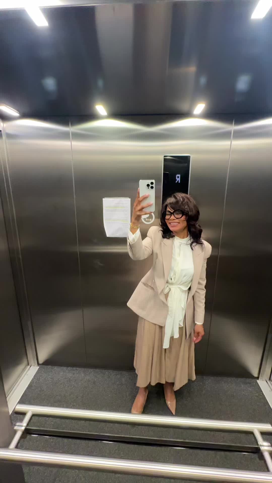 @LeSourireDeNella