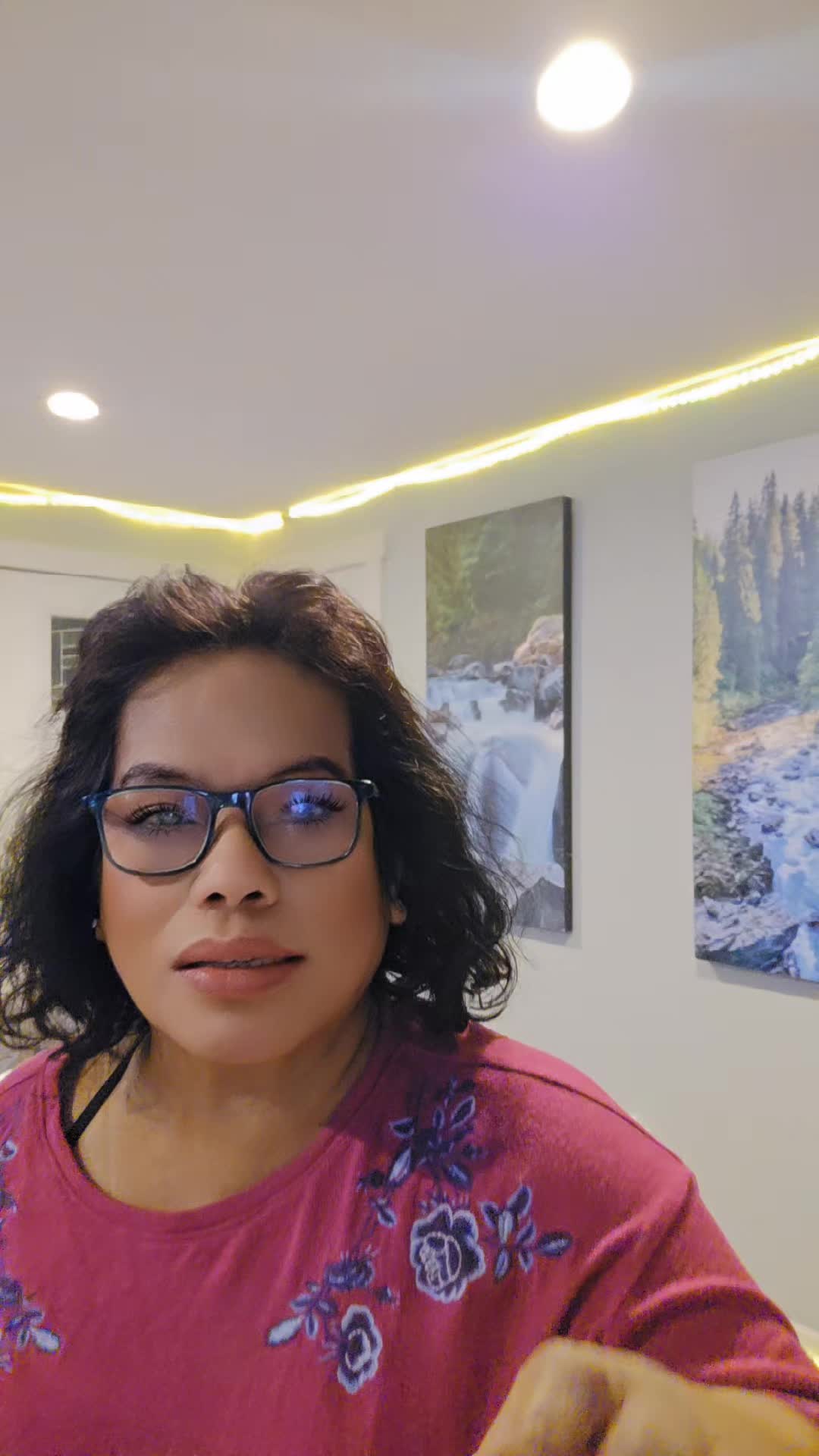 @Celia Alvarez