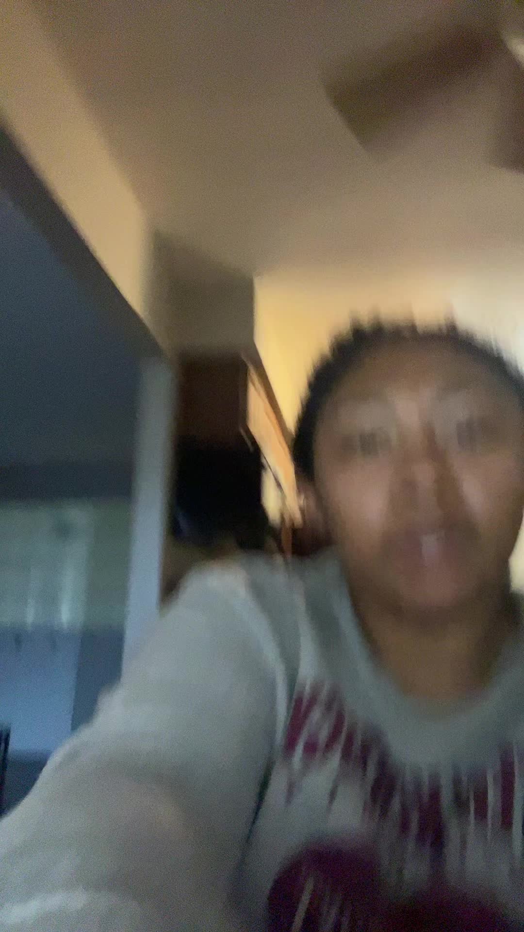 @iguessitsstarr