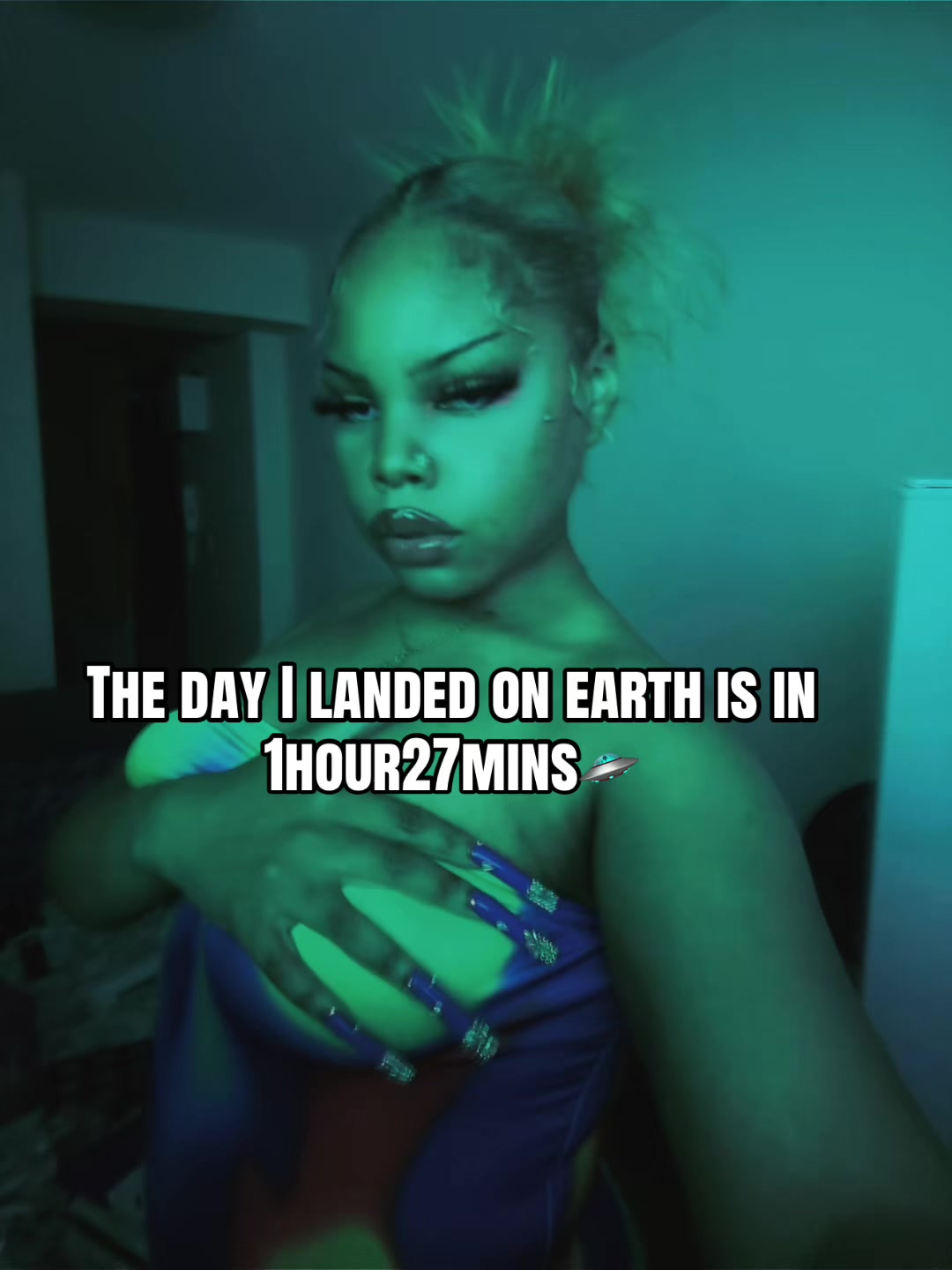 @𝐀𝐚𝐥𝐢𝐞𝐧𝐁𝐫𝐚𝐚𝐭👽🫟