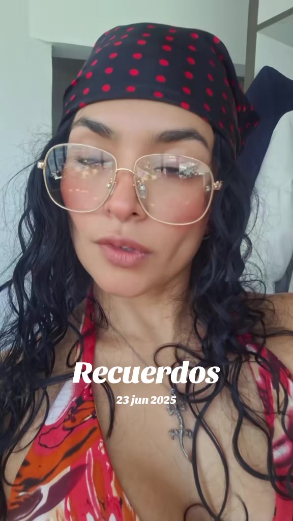 @Ana Cecibel González