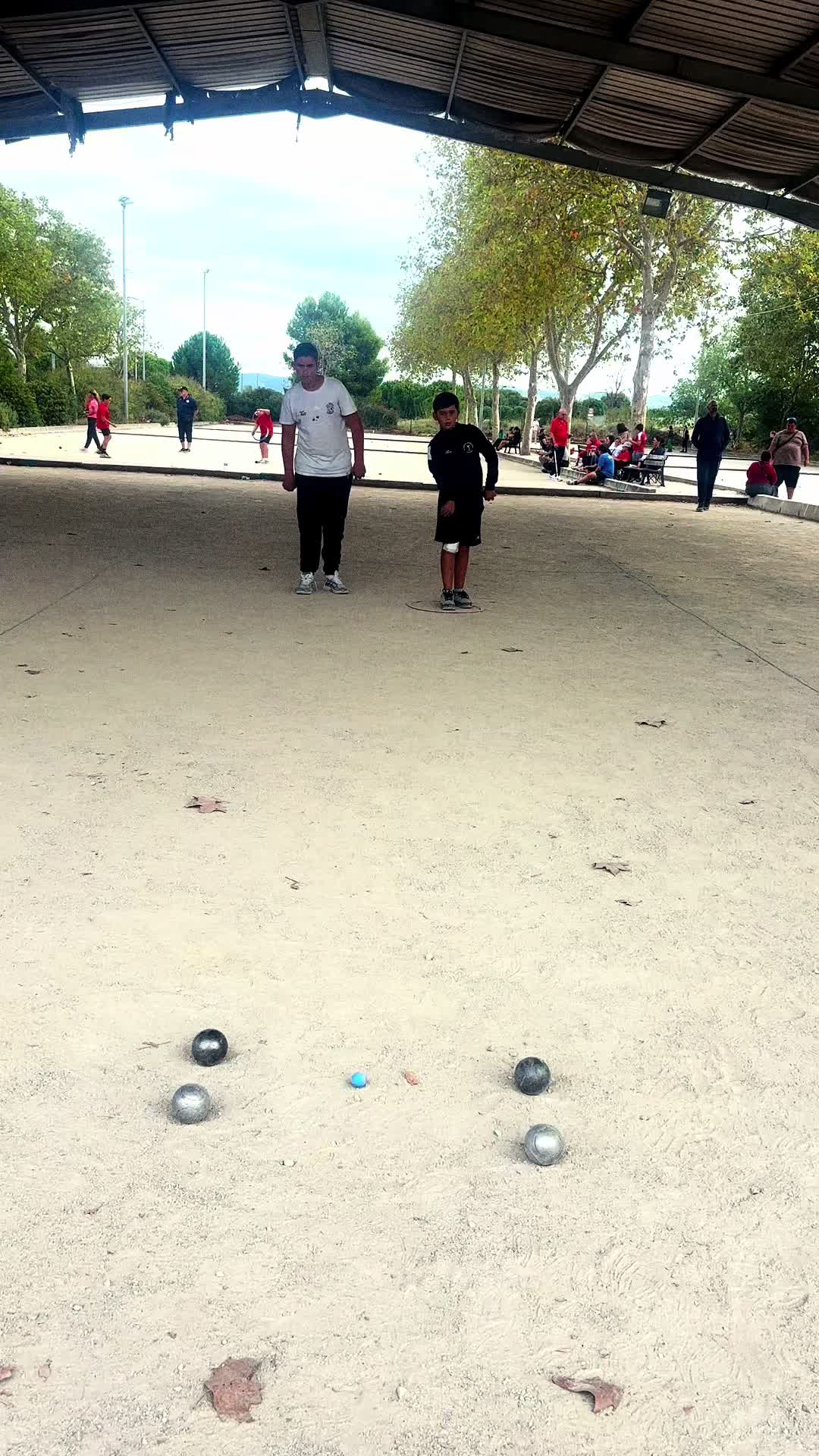 @Loni petanque