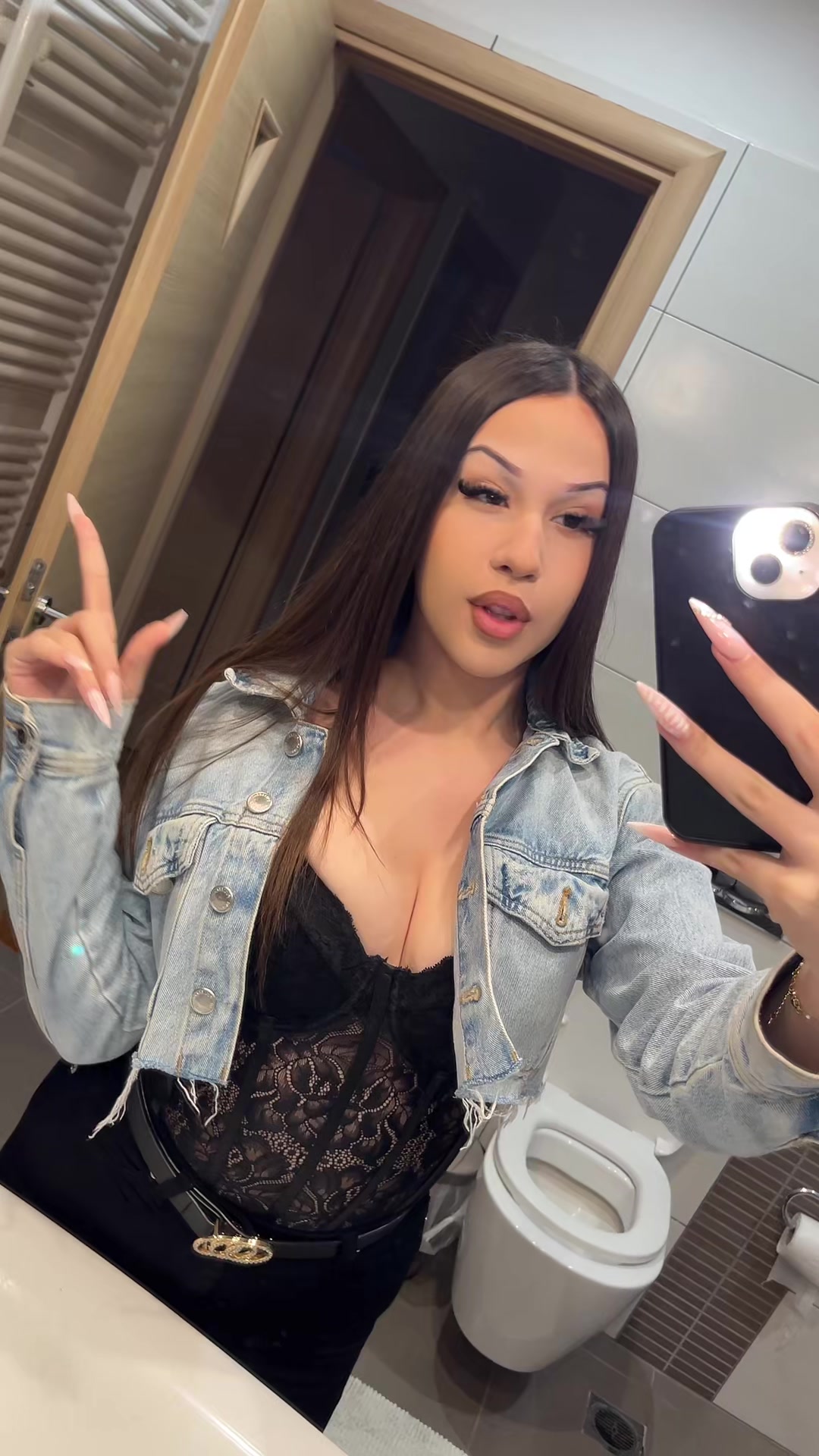 @𝒦𝓌𝓃𝓃𝒶