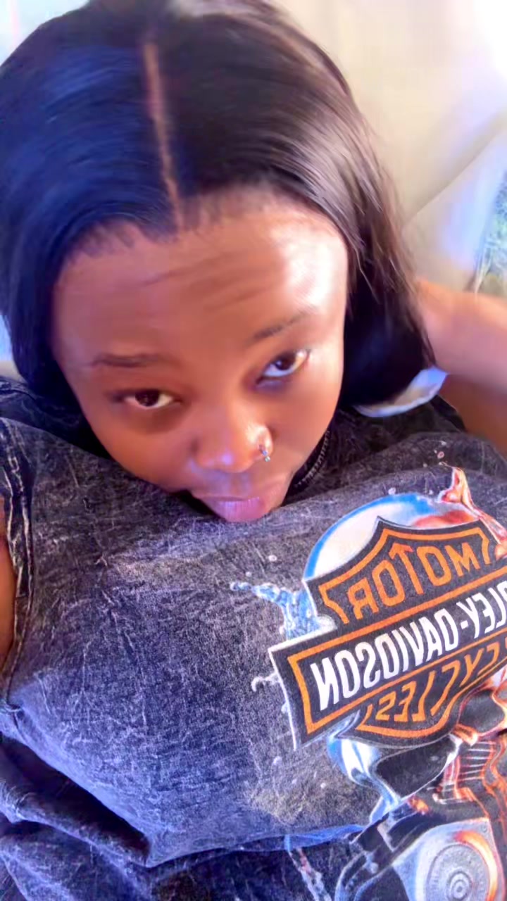 @Lauraine Laura💕❤️😍🥰