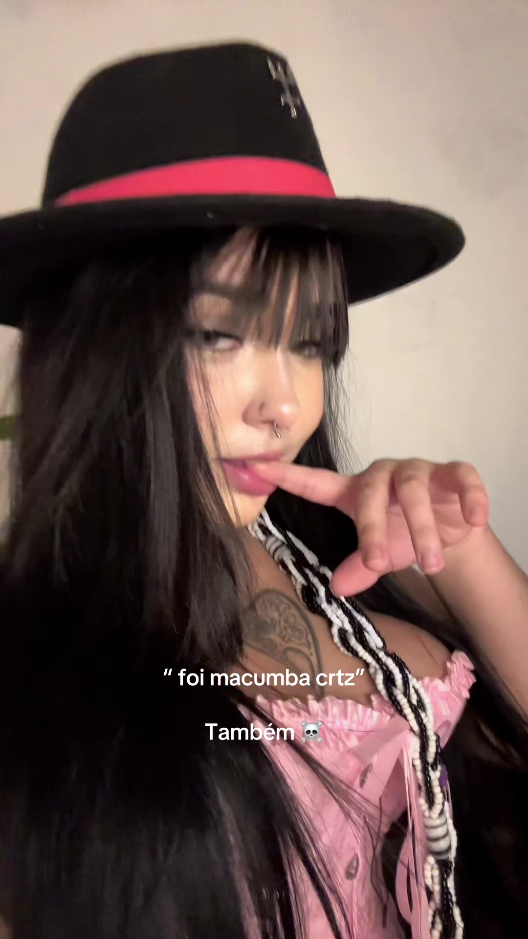 @feiticeira_da_lira
