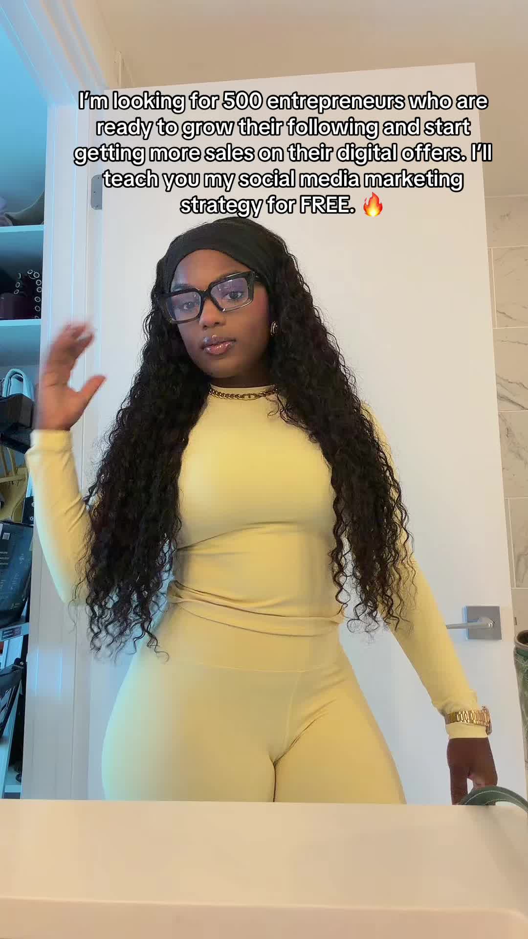 @thearielpryor