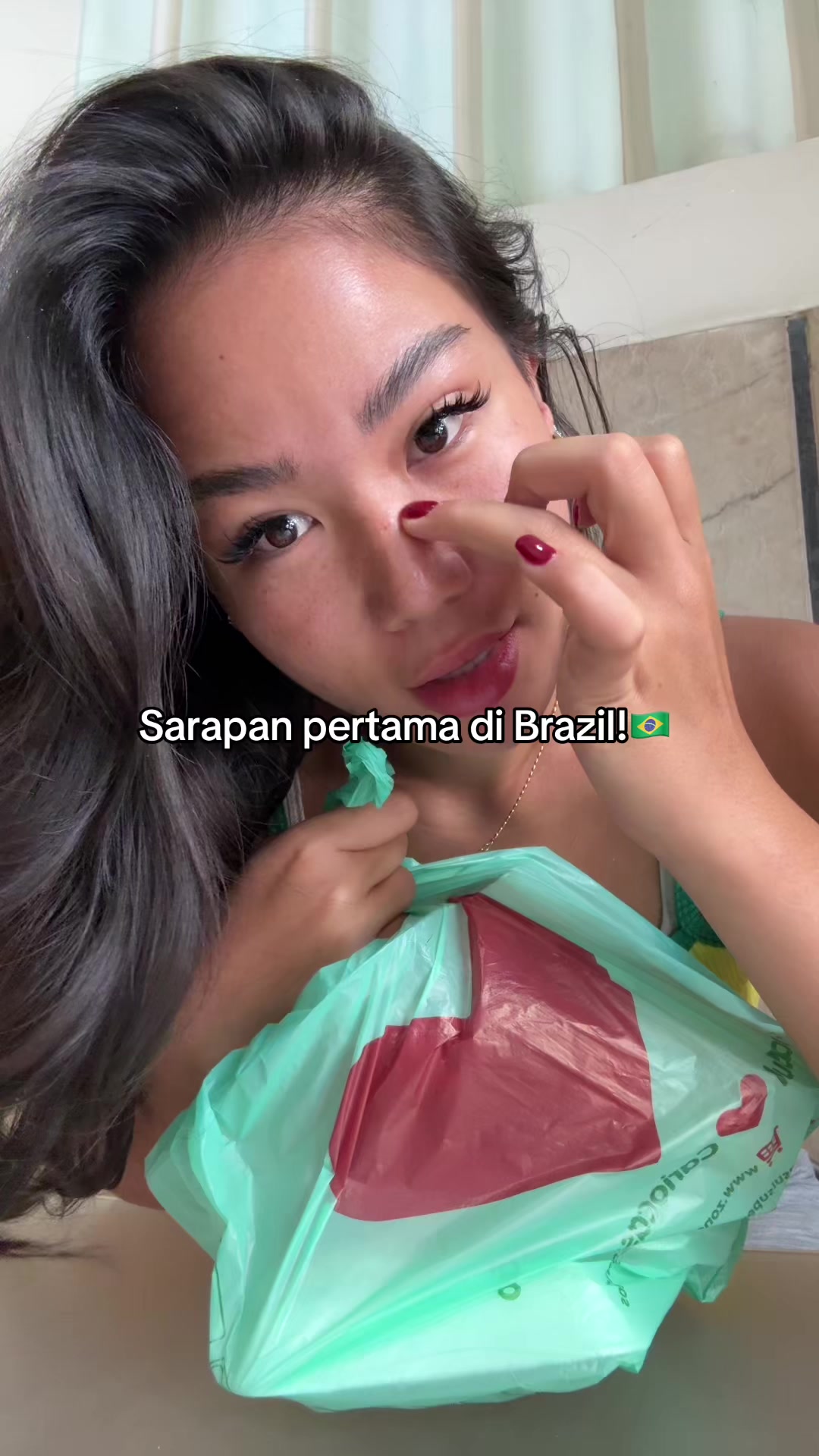 @Laura Siburian