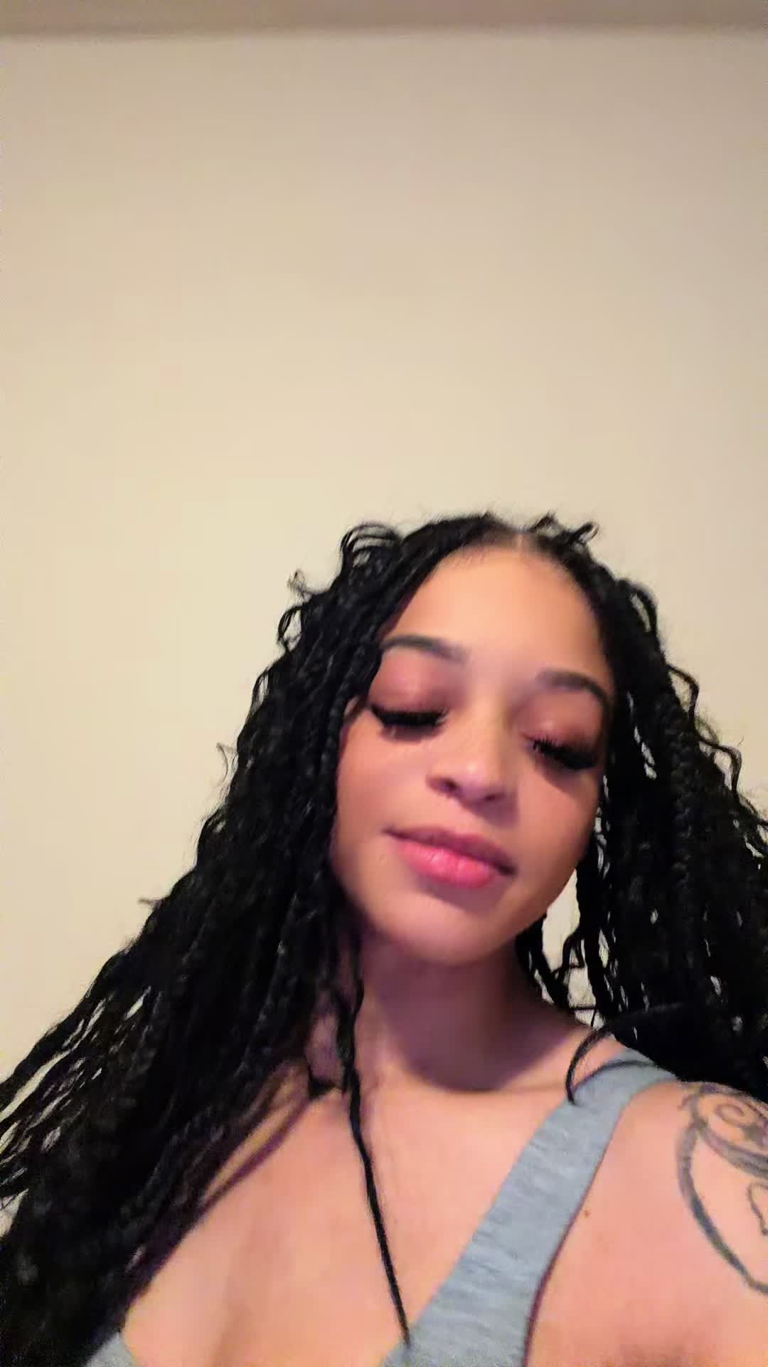 @Rozaay