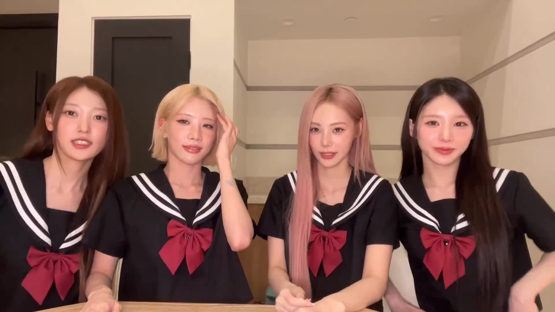 @LOOΠΔ
