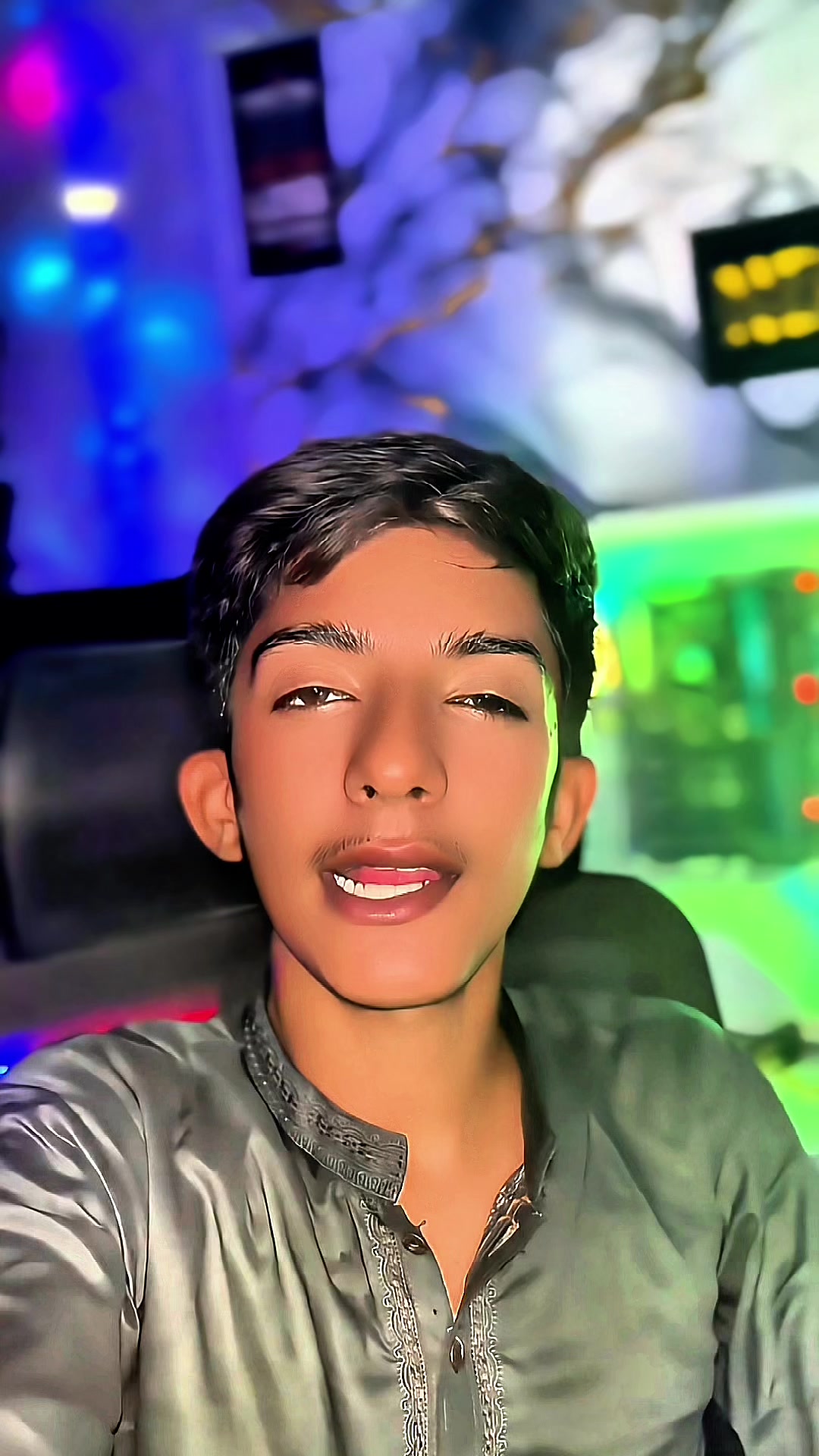 @Malik Anees Vlog