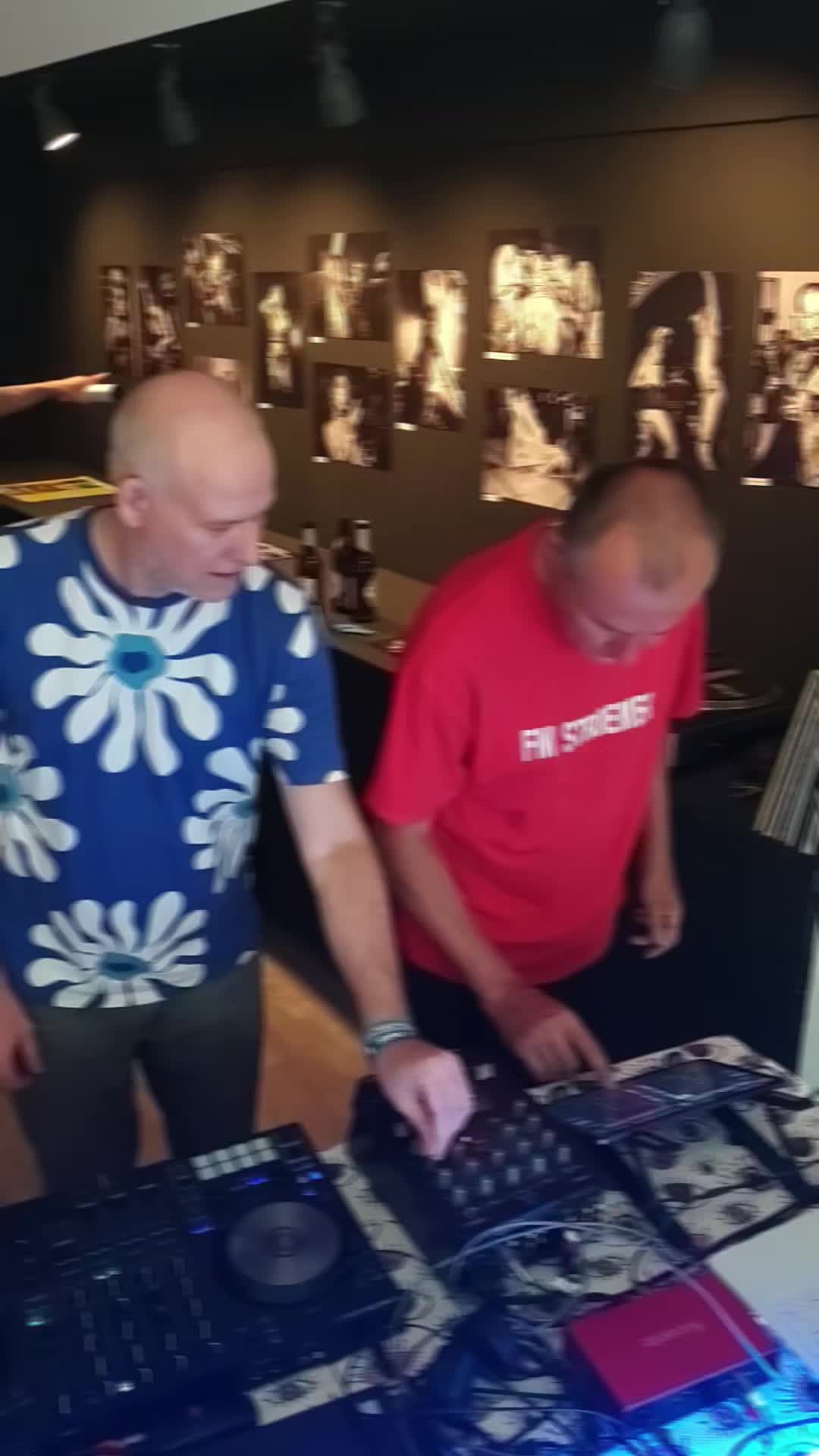 @Marcel Str&ouml;mer