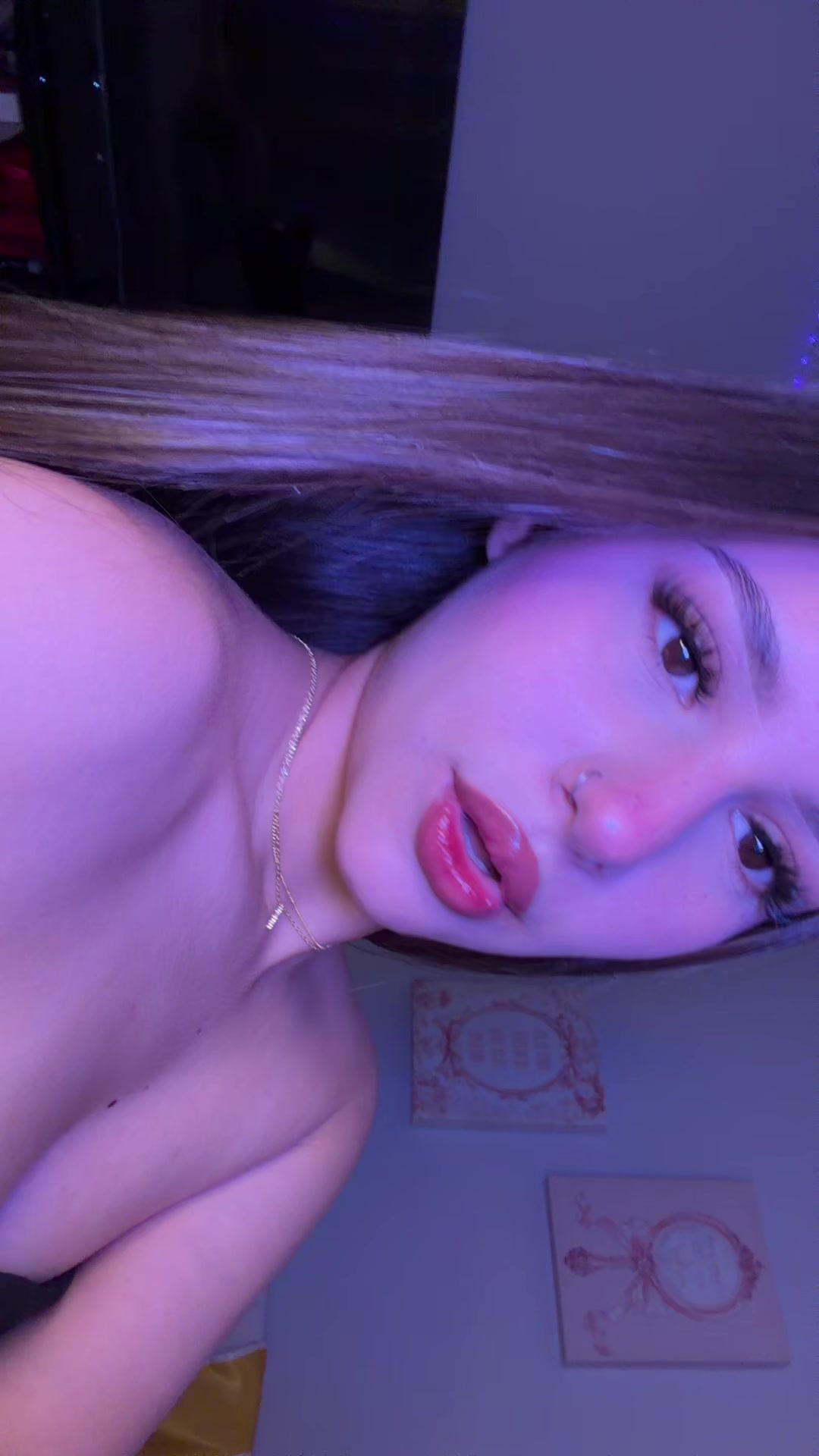 @𝓥𝓪𝓵🪽