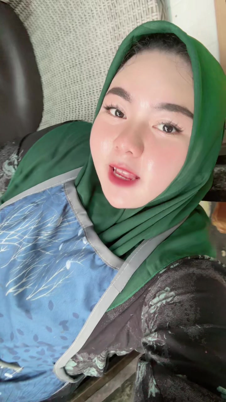 @Nisa cantik✨🦋