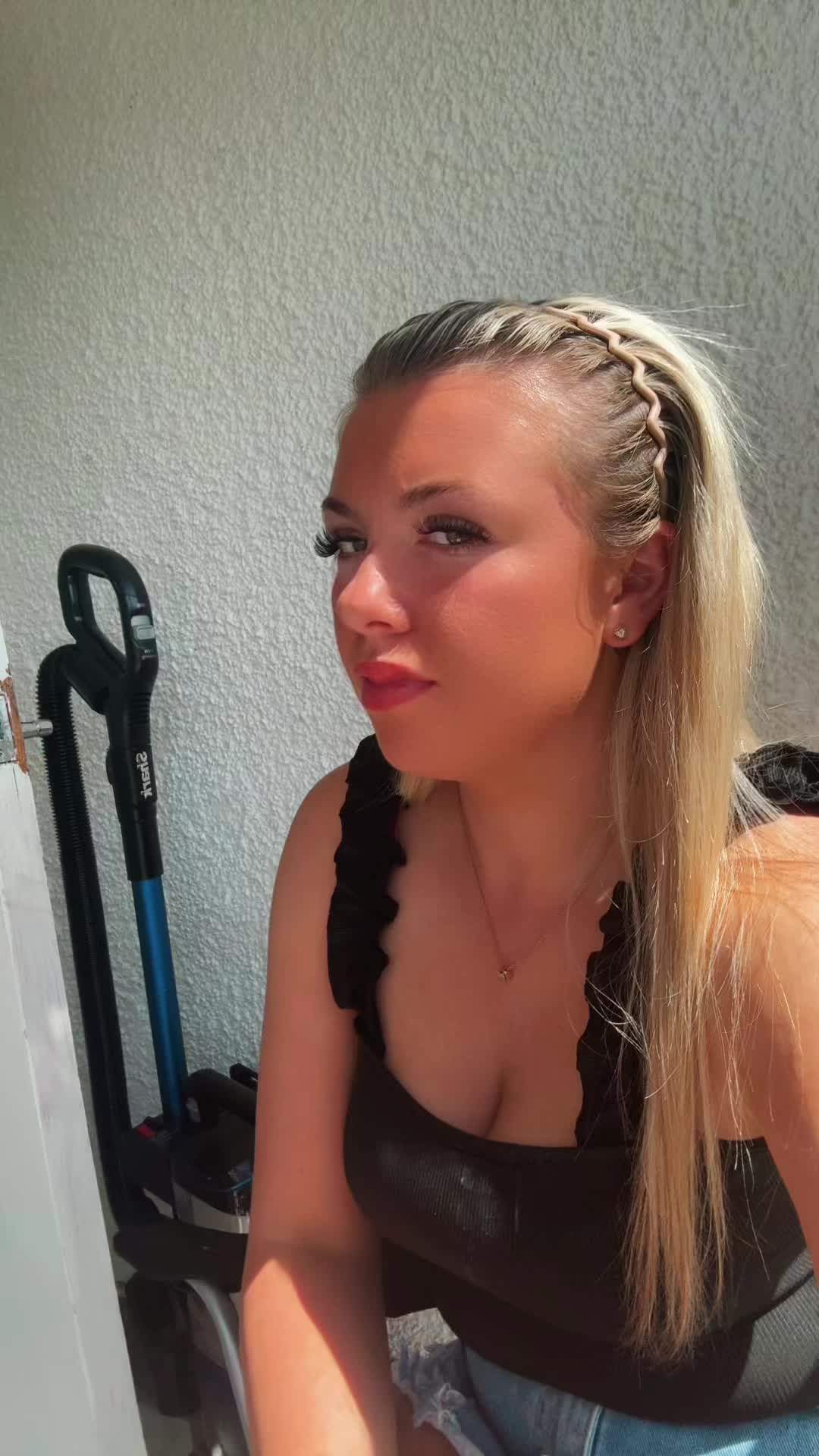 @Shakira yates xx