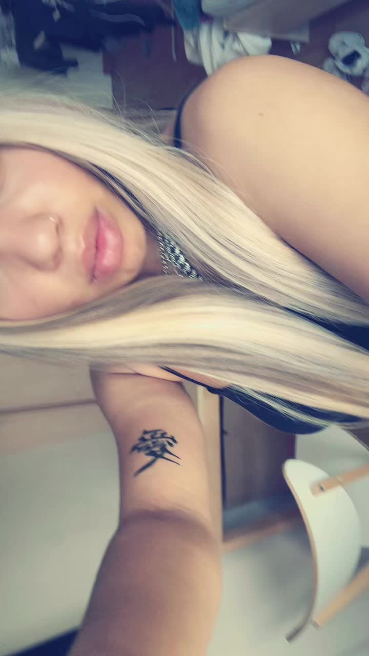 @🐍