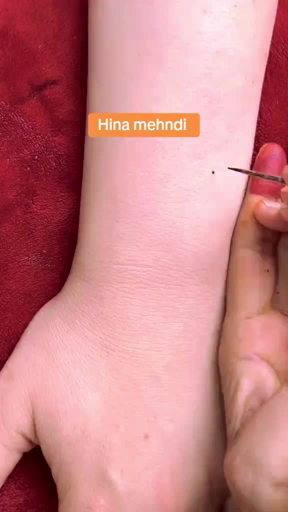 @Hina Khan