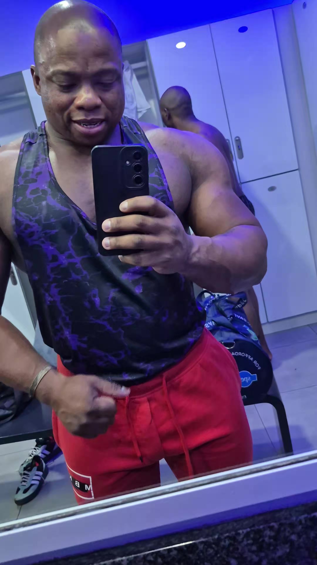 @Blackgorillasize🦍🇿🇦