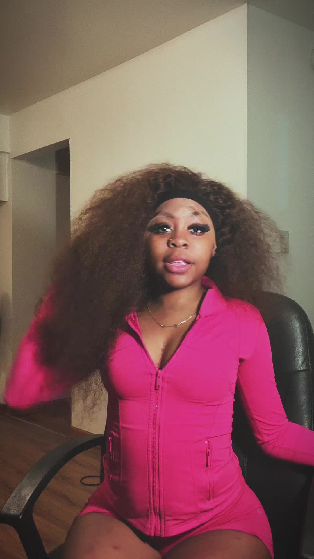 @theyadorejamelia