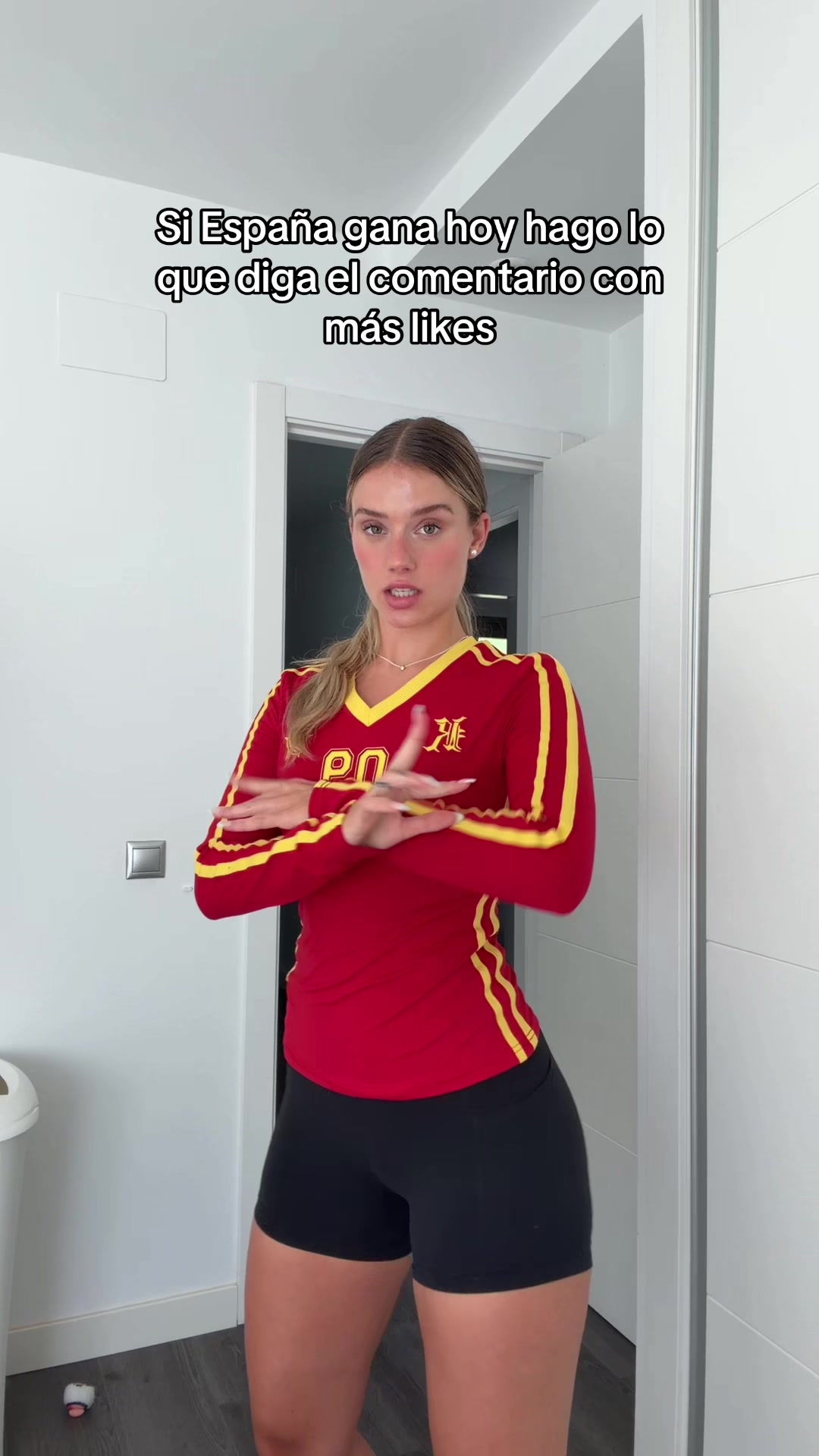 @LIA SIKORA