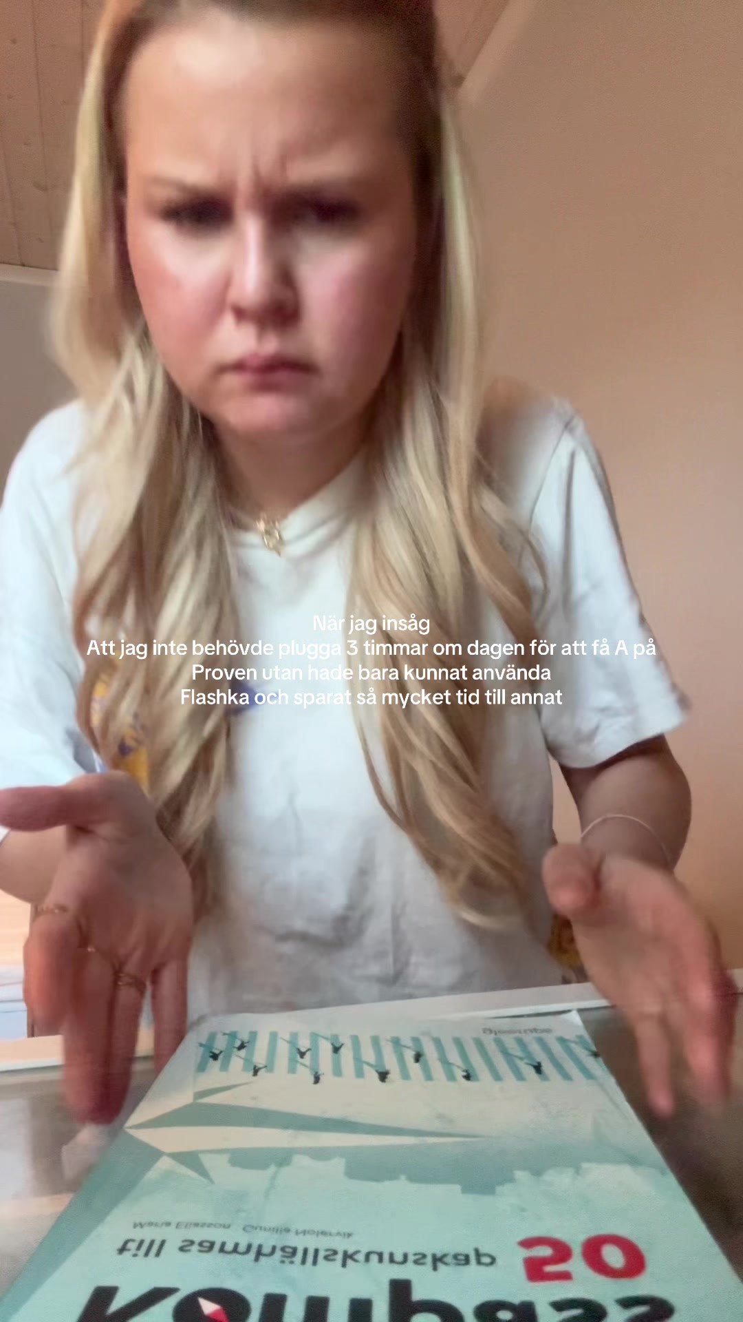 @hollyeklund1