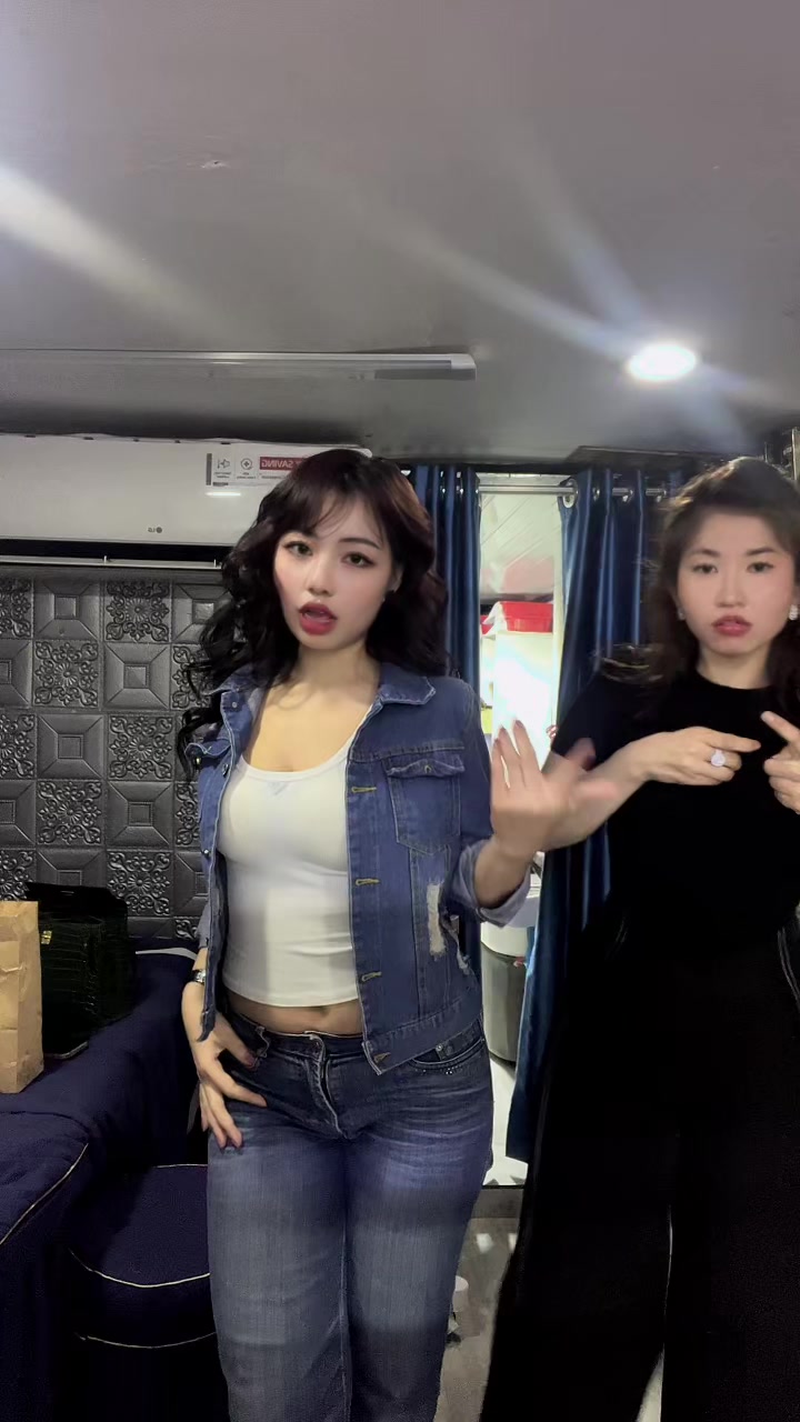 @๐ฐ๐ญLiza Ai