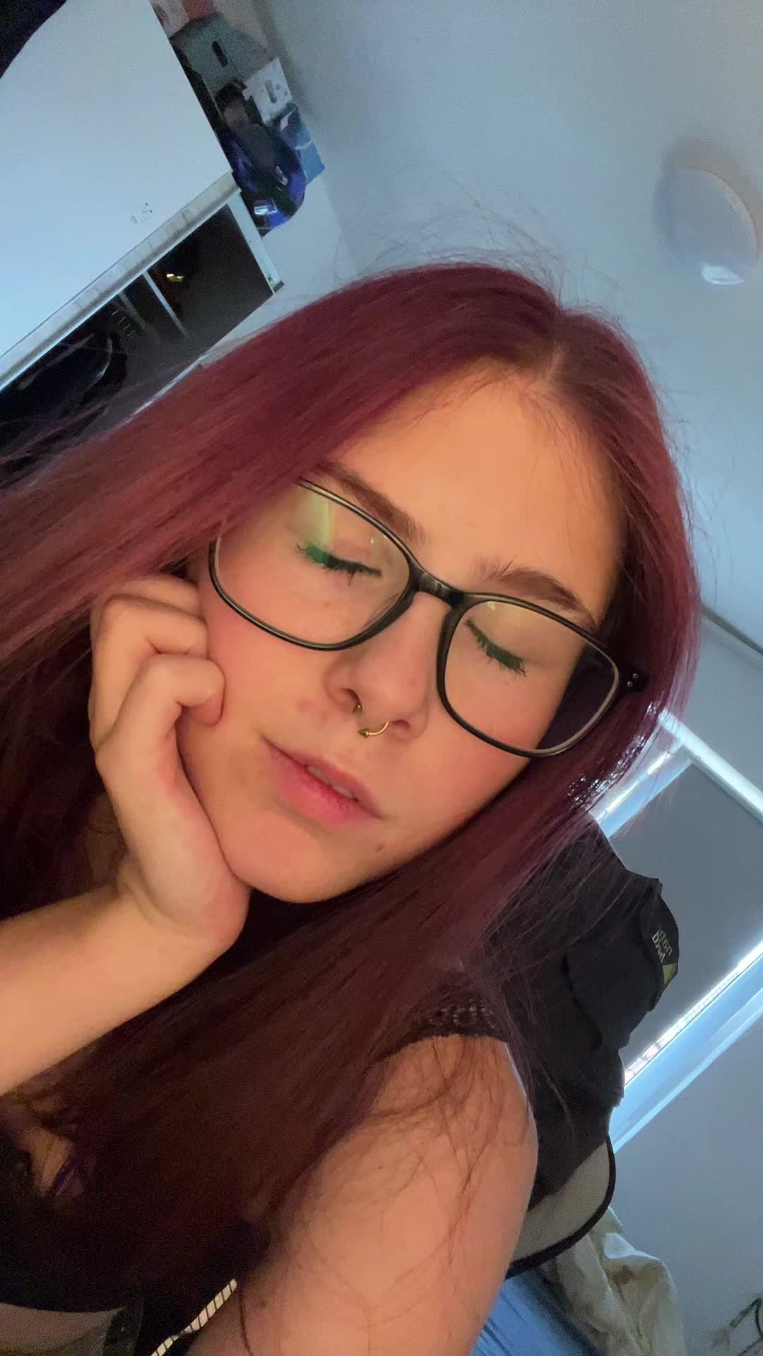 @Lenalovelykeksi