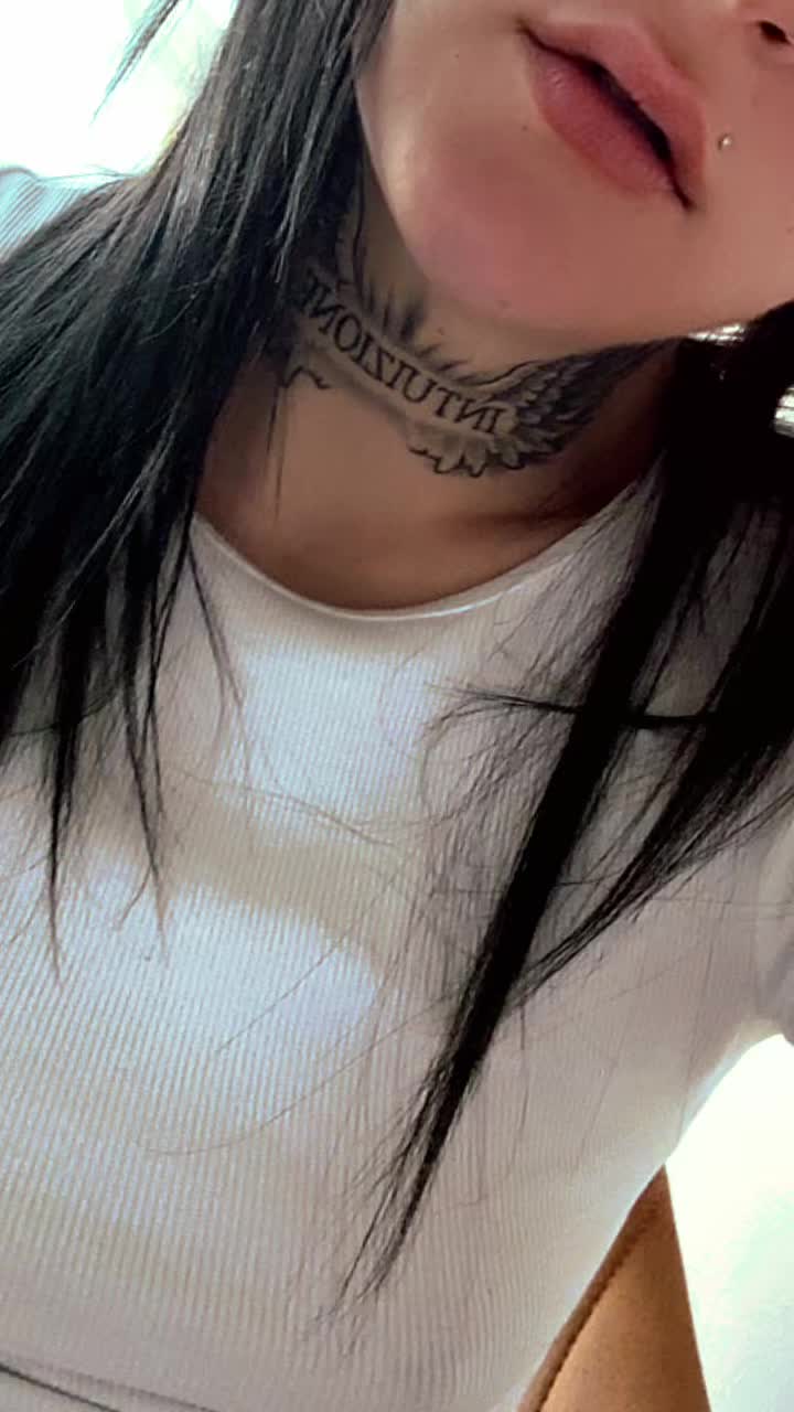 @Valeria