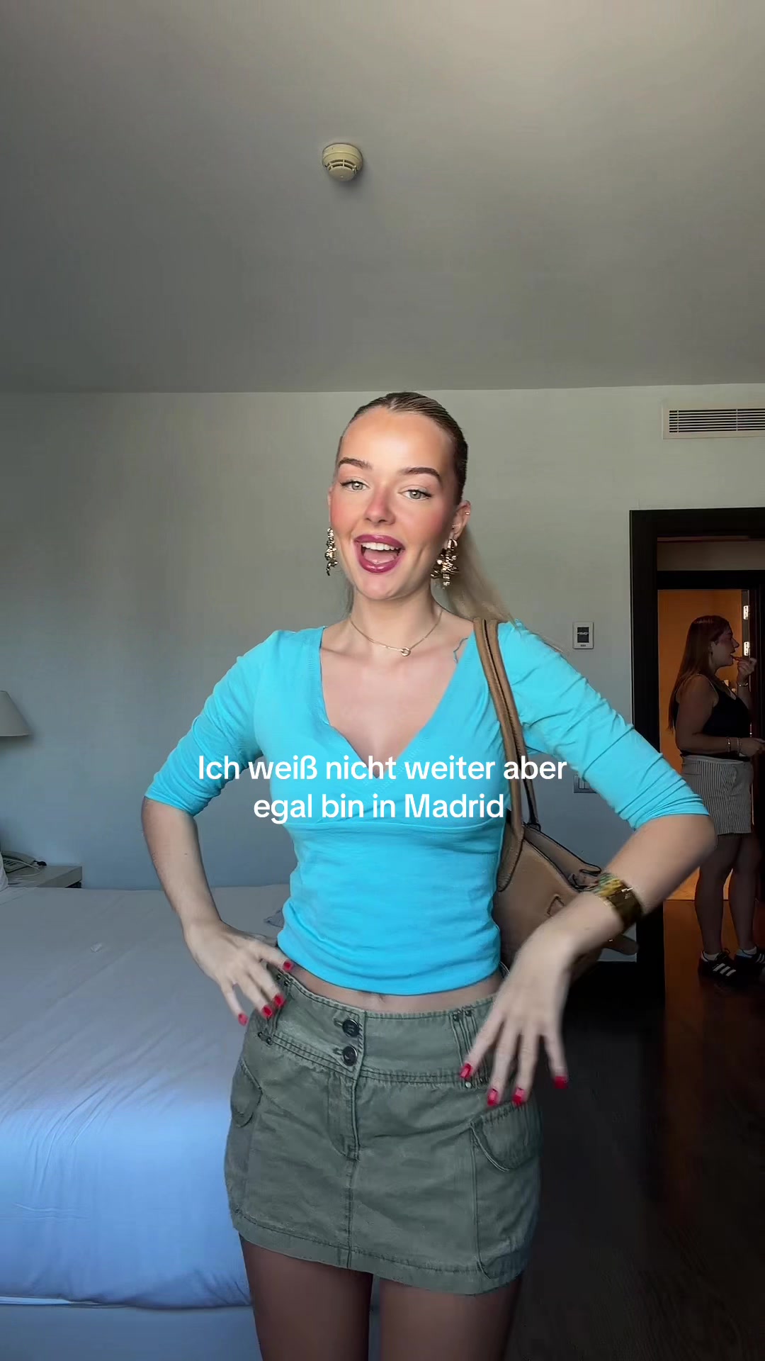 @Lara