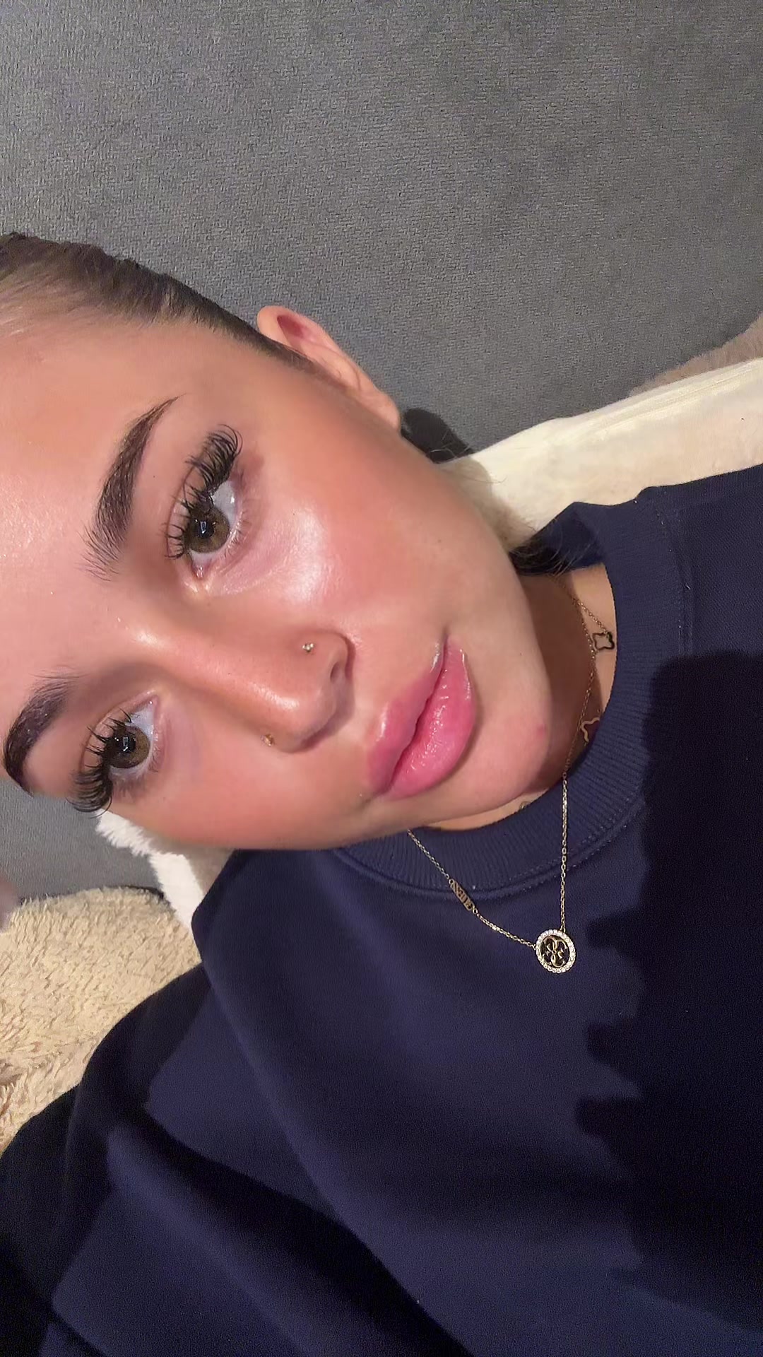@LUVLAURI 🦋