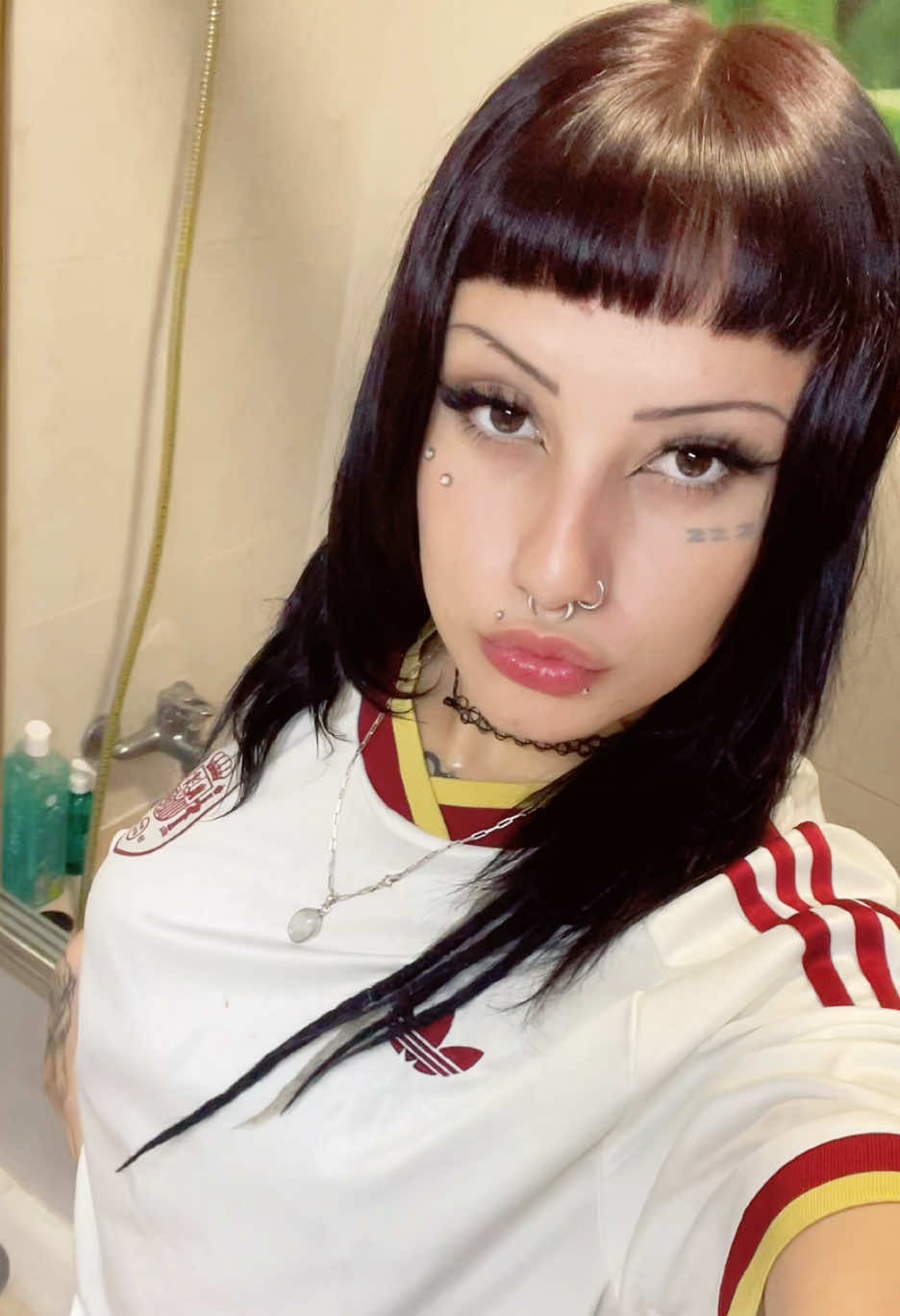 @🧛🏻♀️