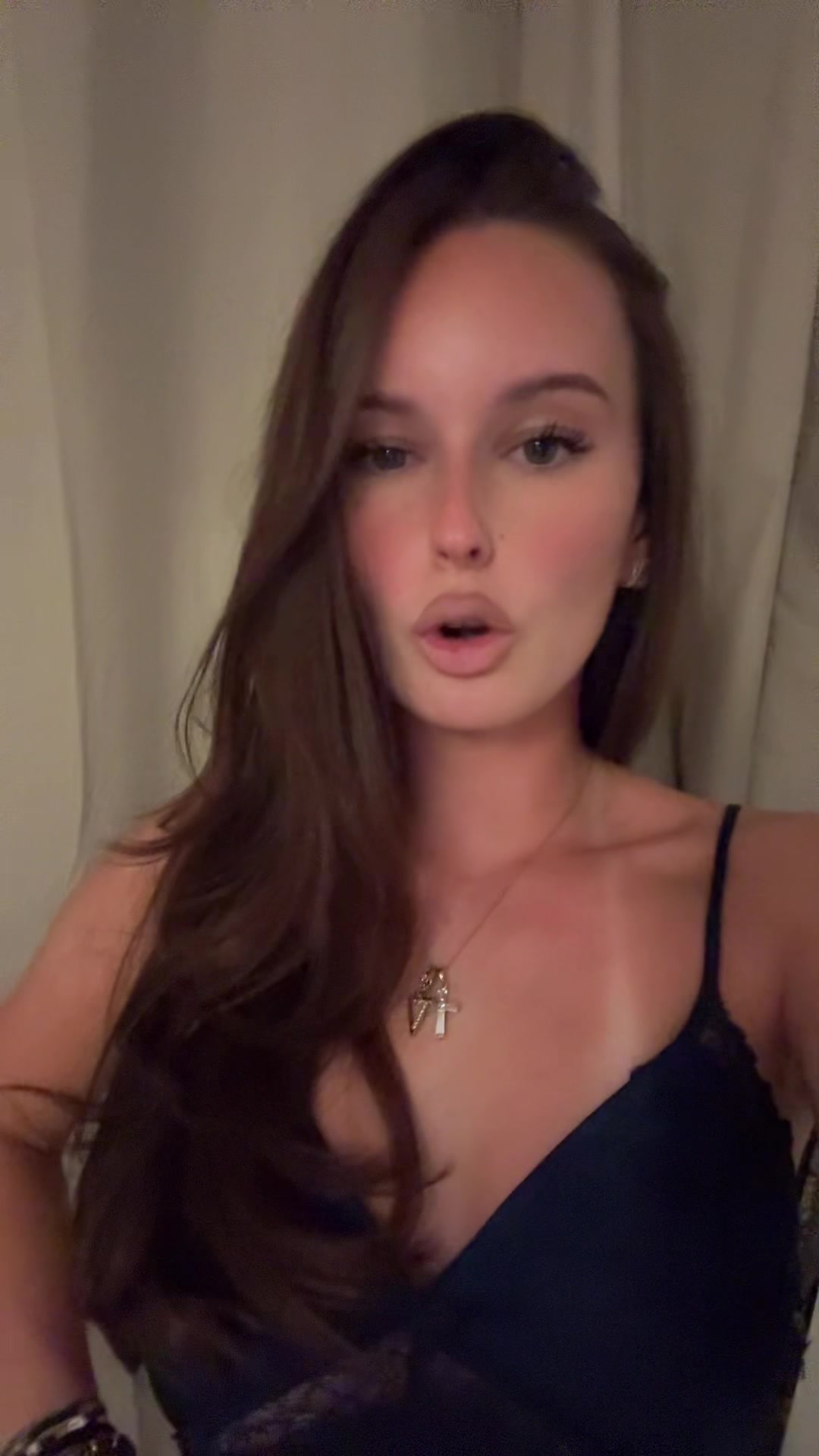 @vi0_ght