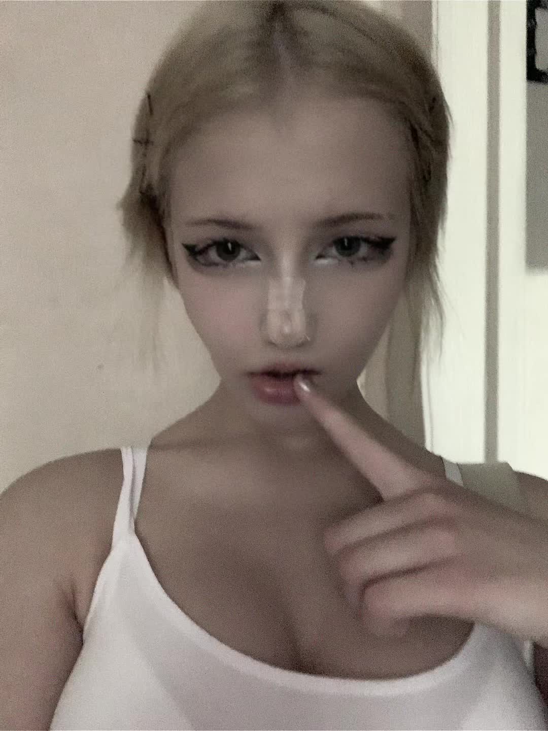 @Lyybvv