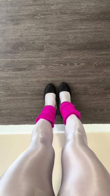 @Nina Nylons