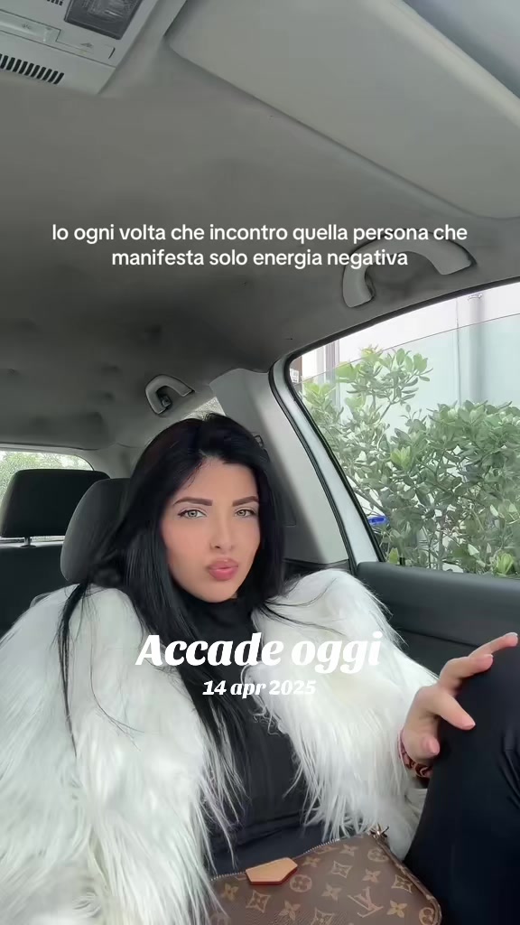 @𝓔.𝓑.🖤