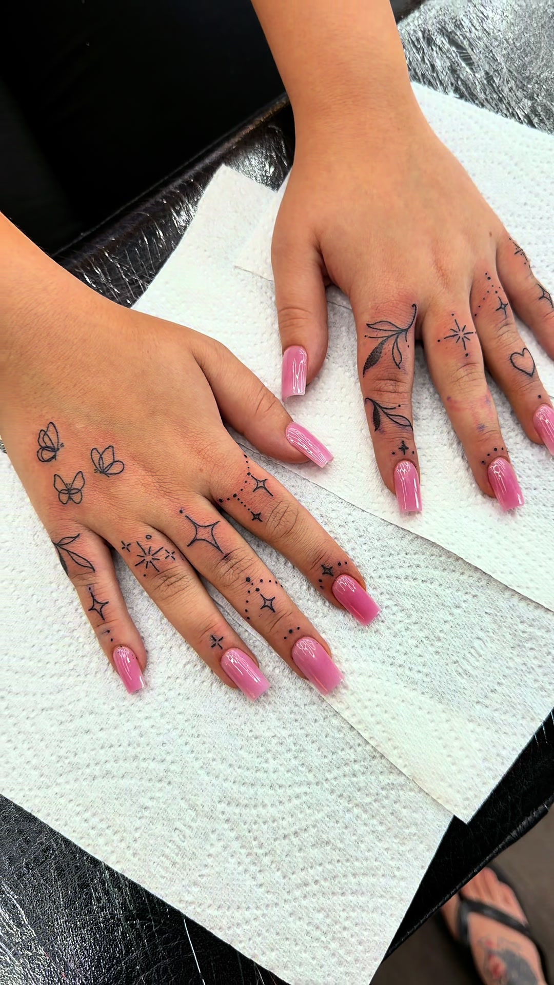 @Kayleigh Peach Tattoo 🍑