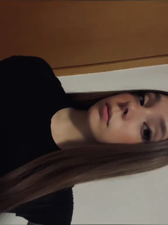 @𝔑