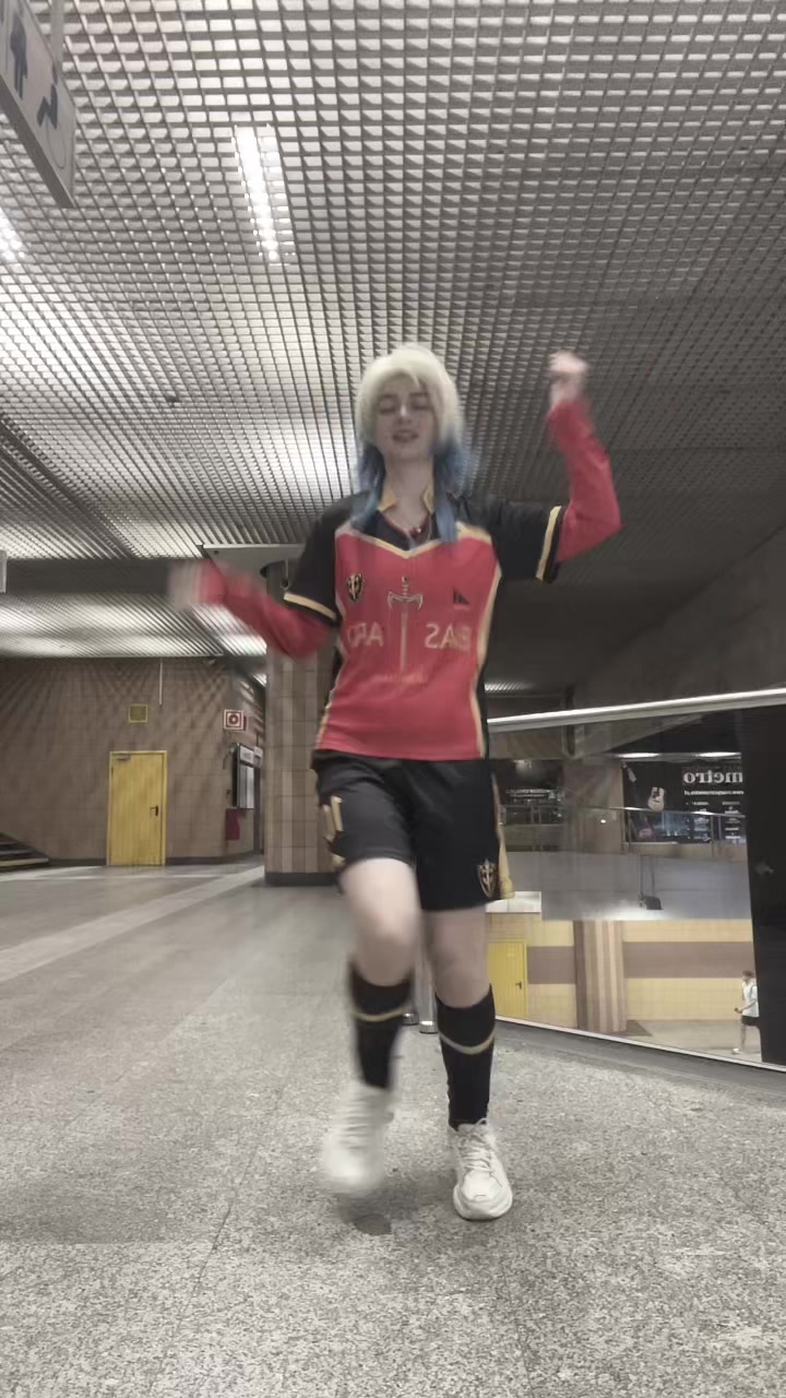 @୨୧· ɴᴀᴇᴠɪɪ 달·࿐ྂ