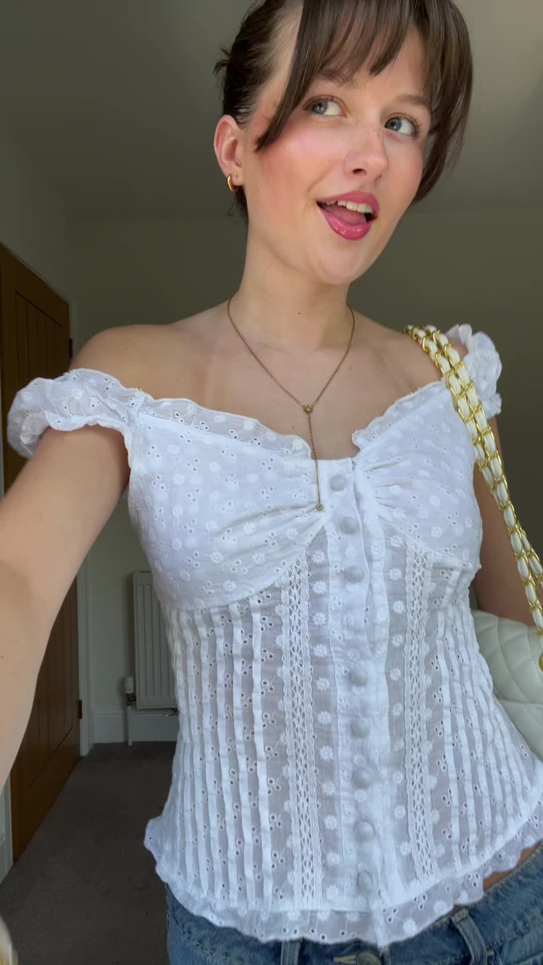@AM