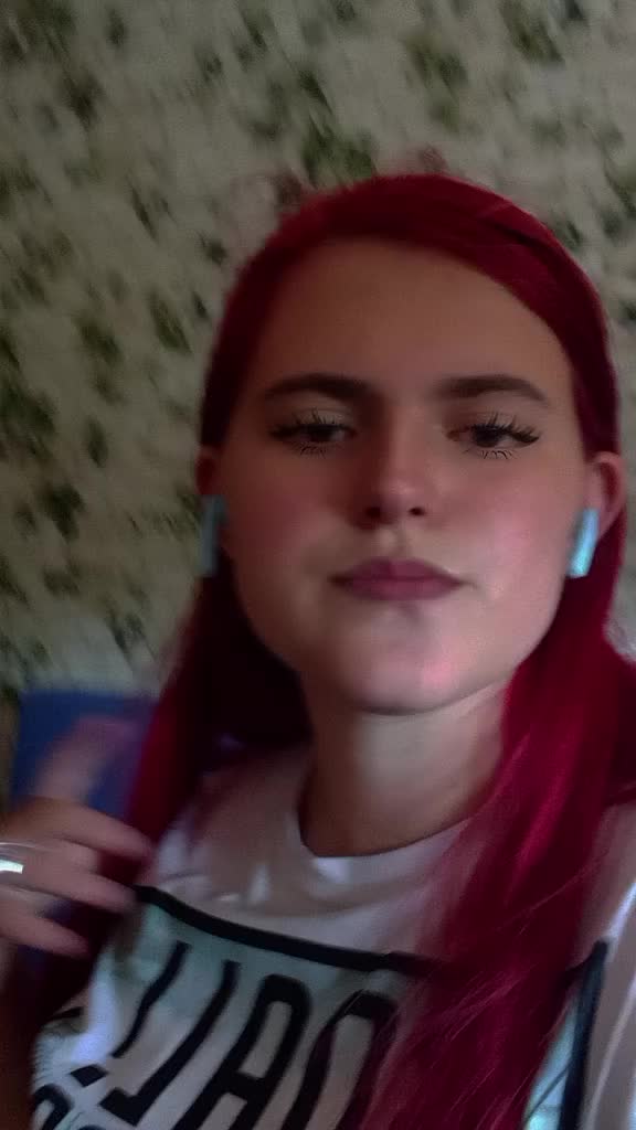 @Julie.ist_eingirl