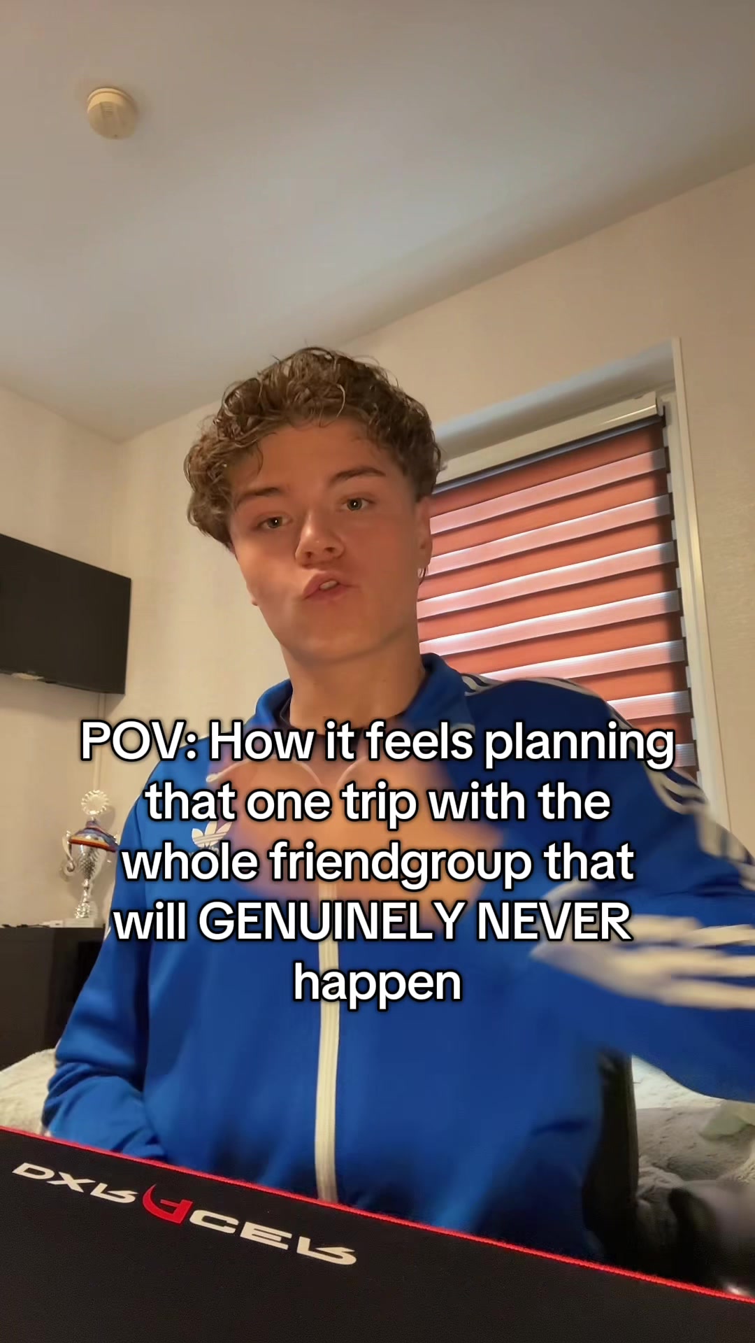 @Yvwes