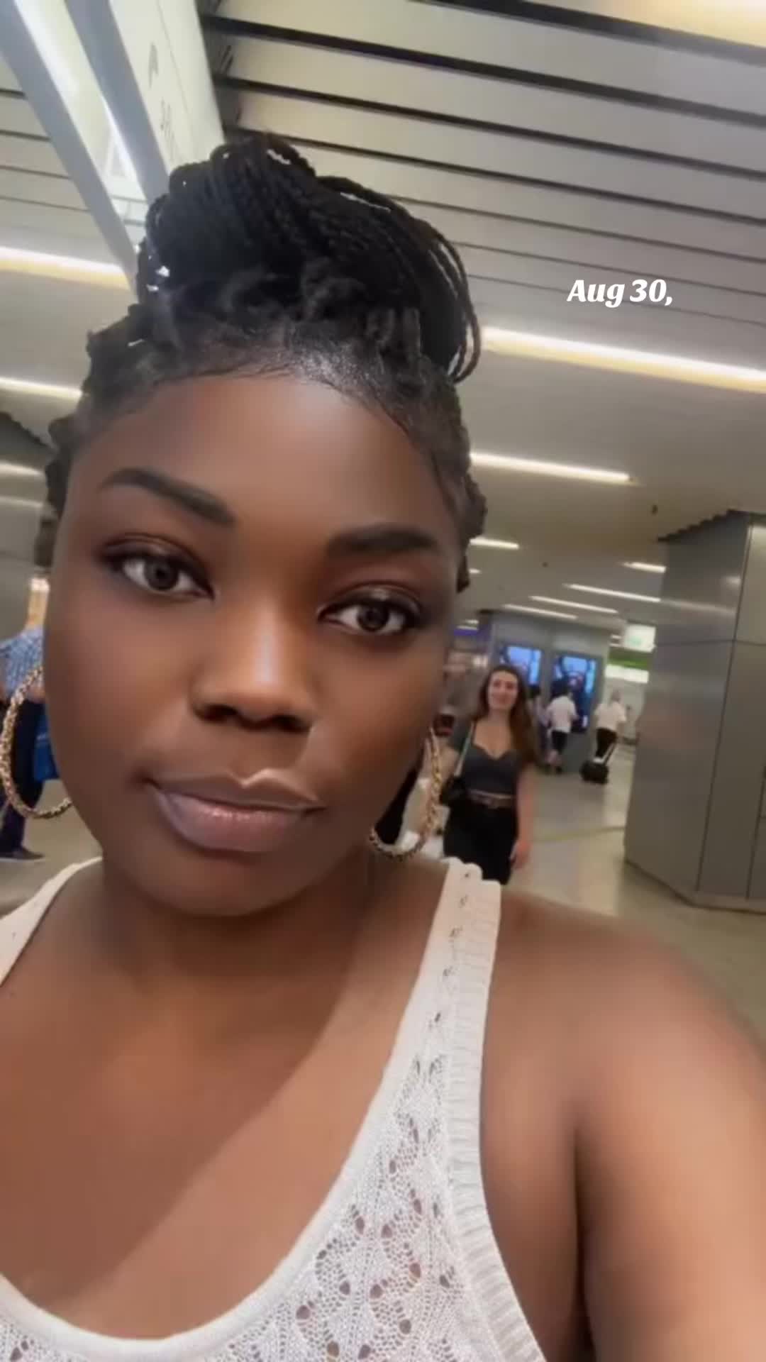 @QUEENFIRST🤍🦋