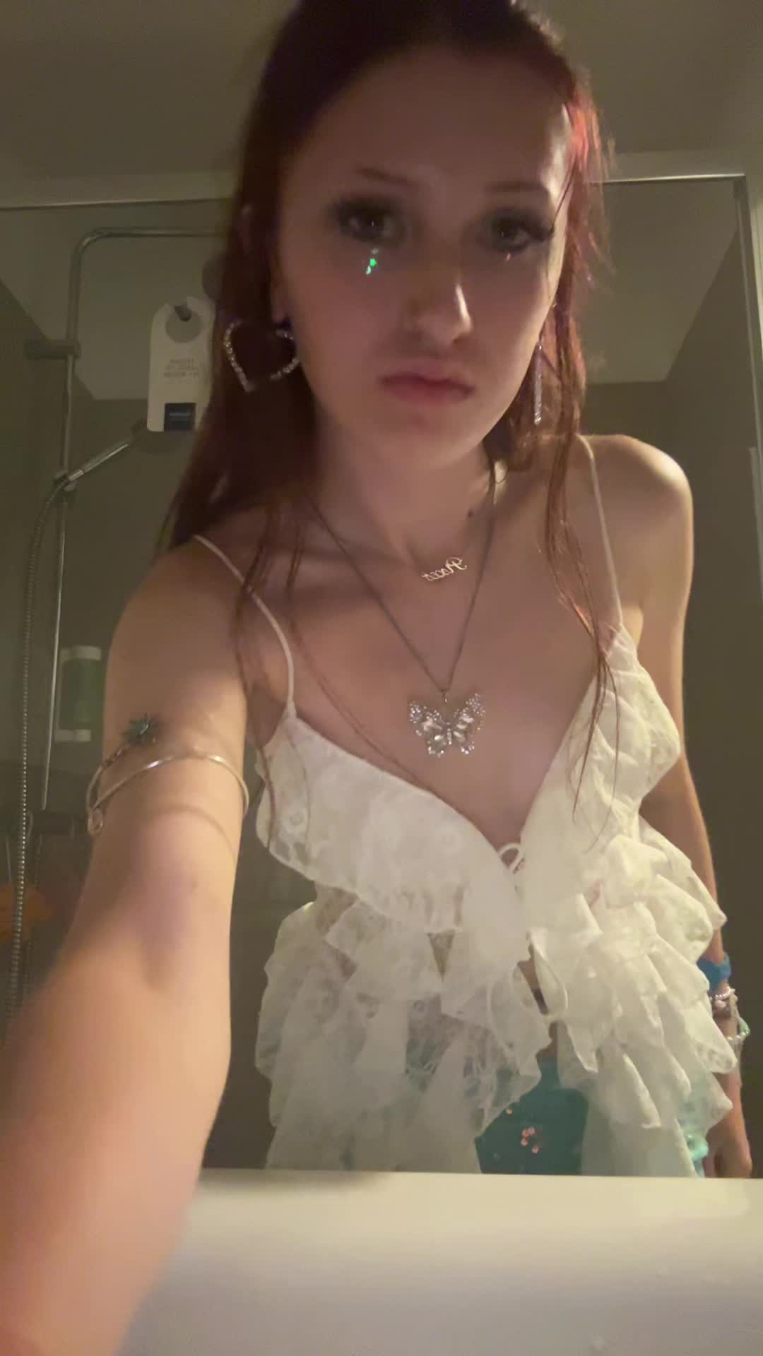 @👼