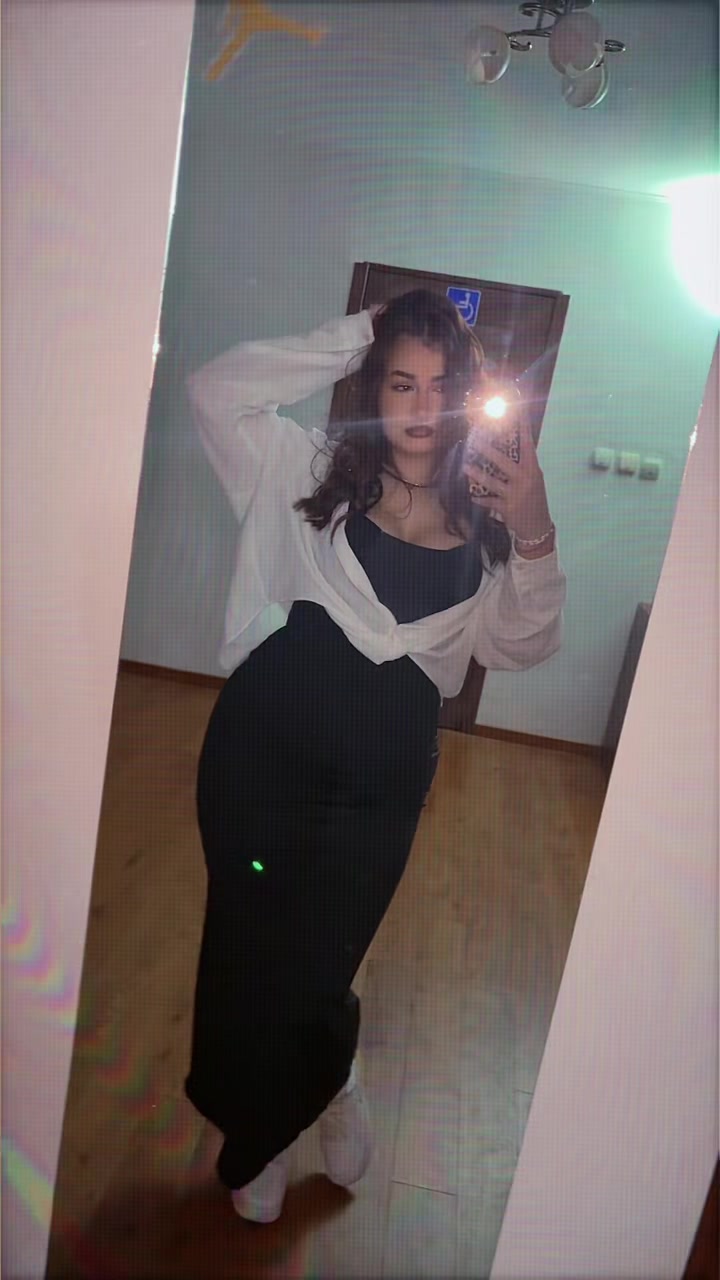 @_patryciaaa._