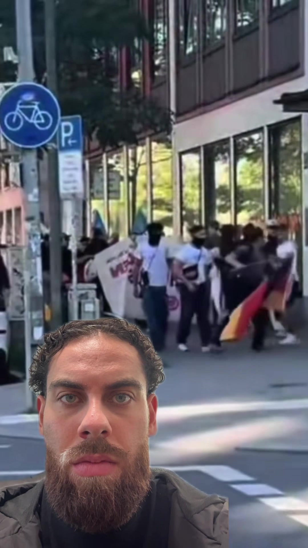 @Yannikwlfl