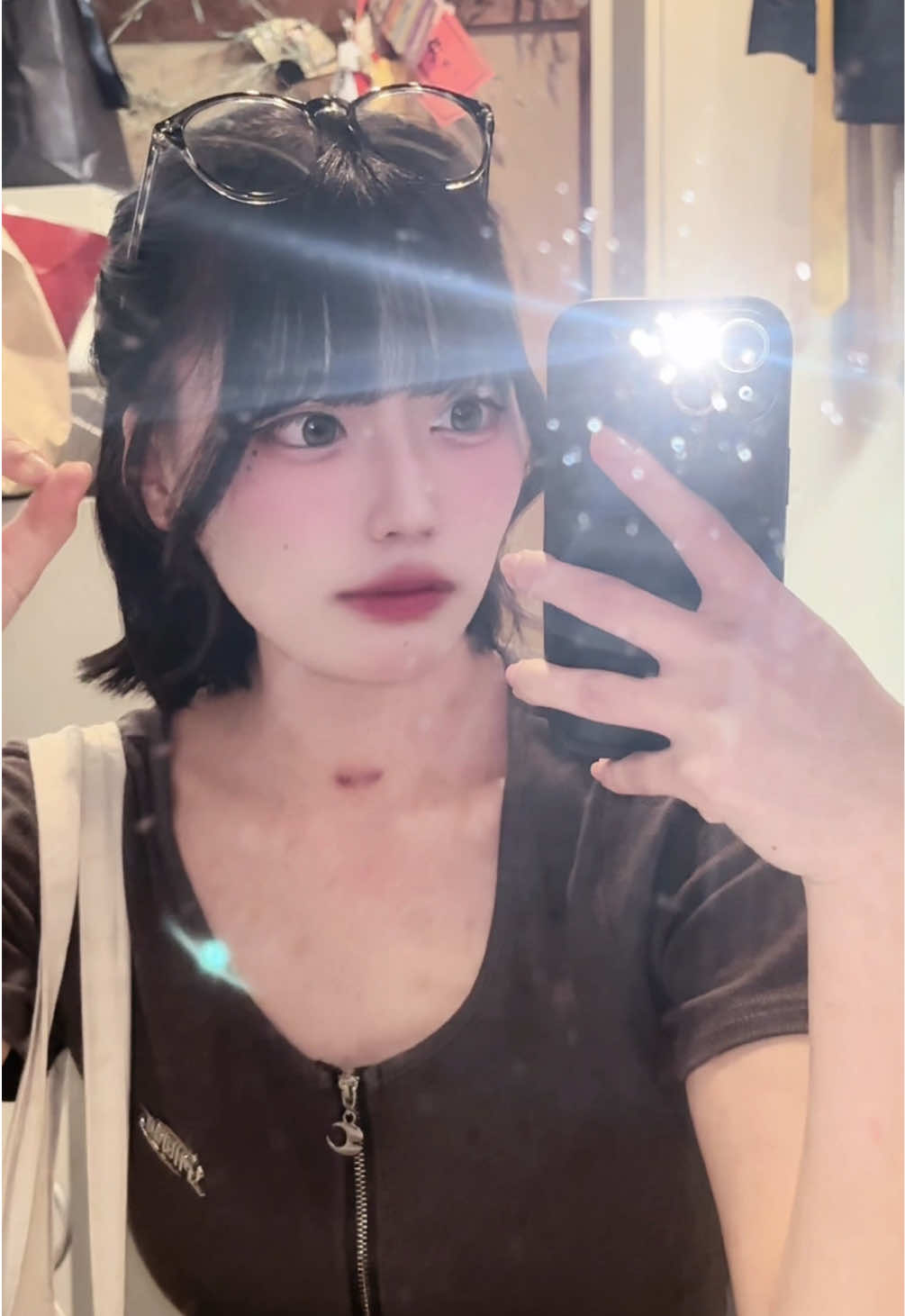 @ユリ