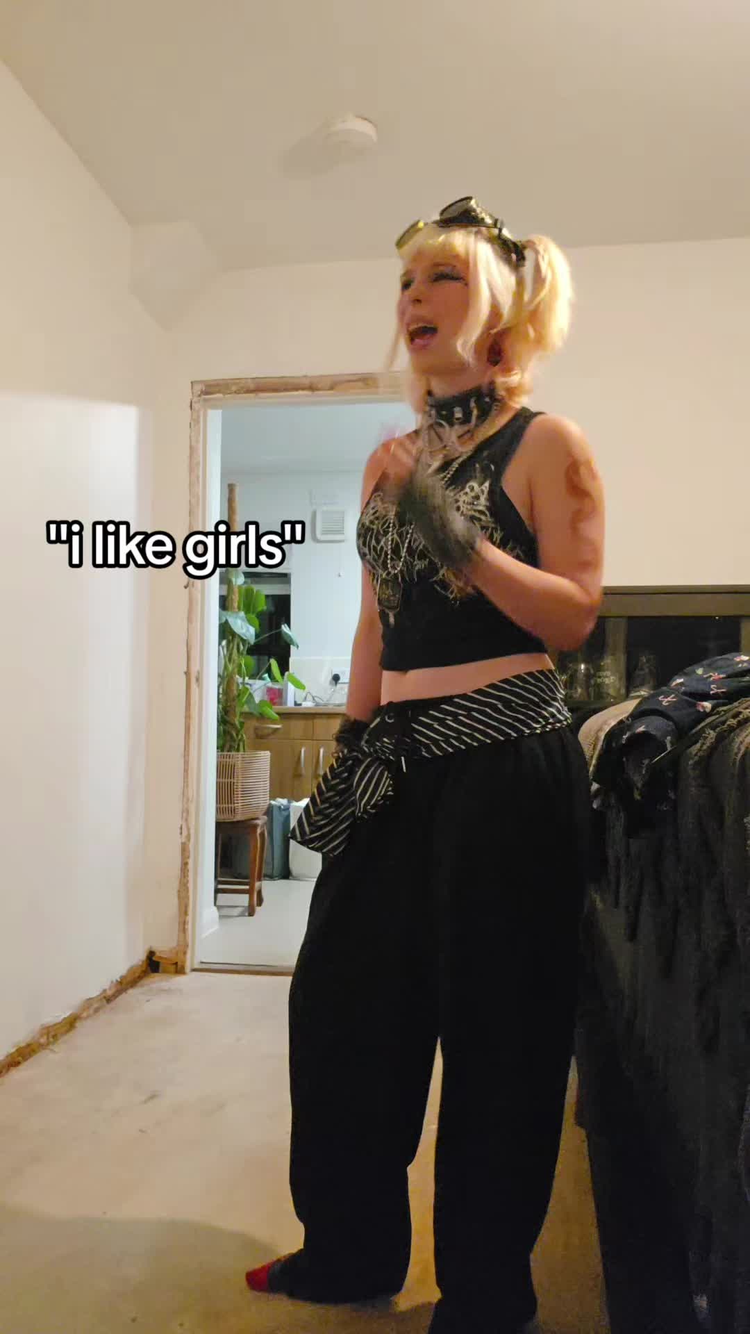 @⦻shinobus_lungs<3⦻