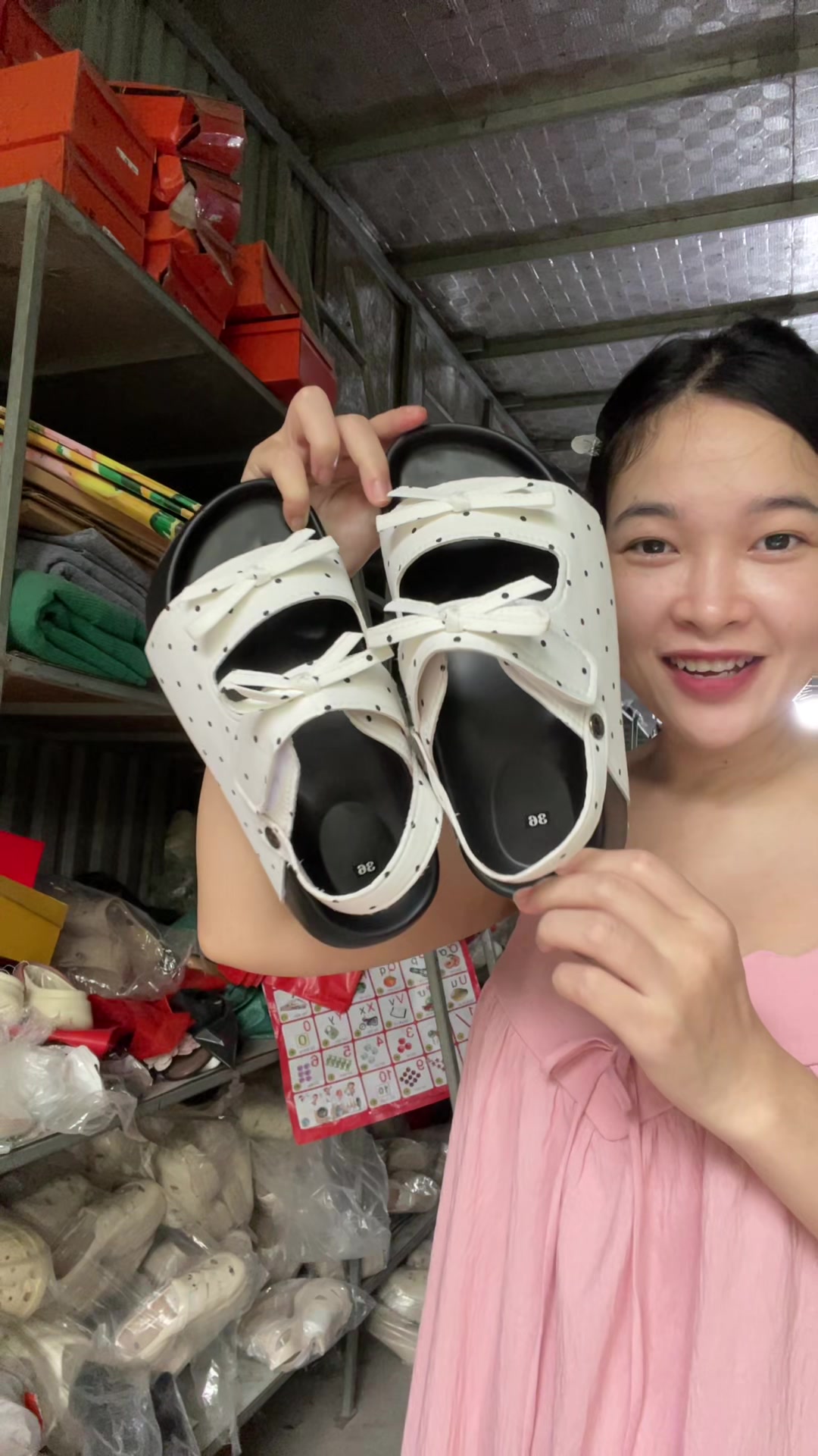 @HỒNG XIÊM