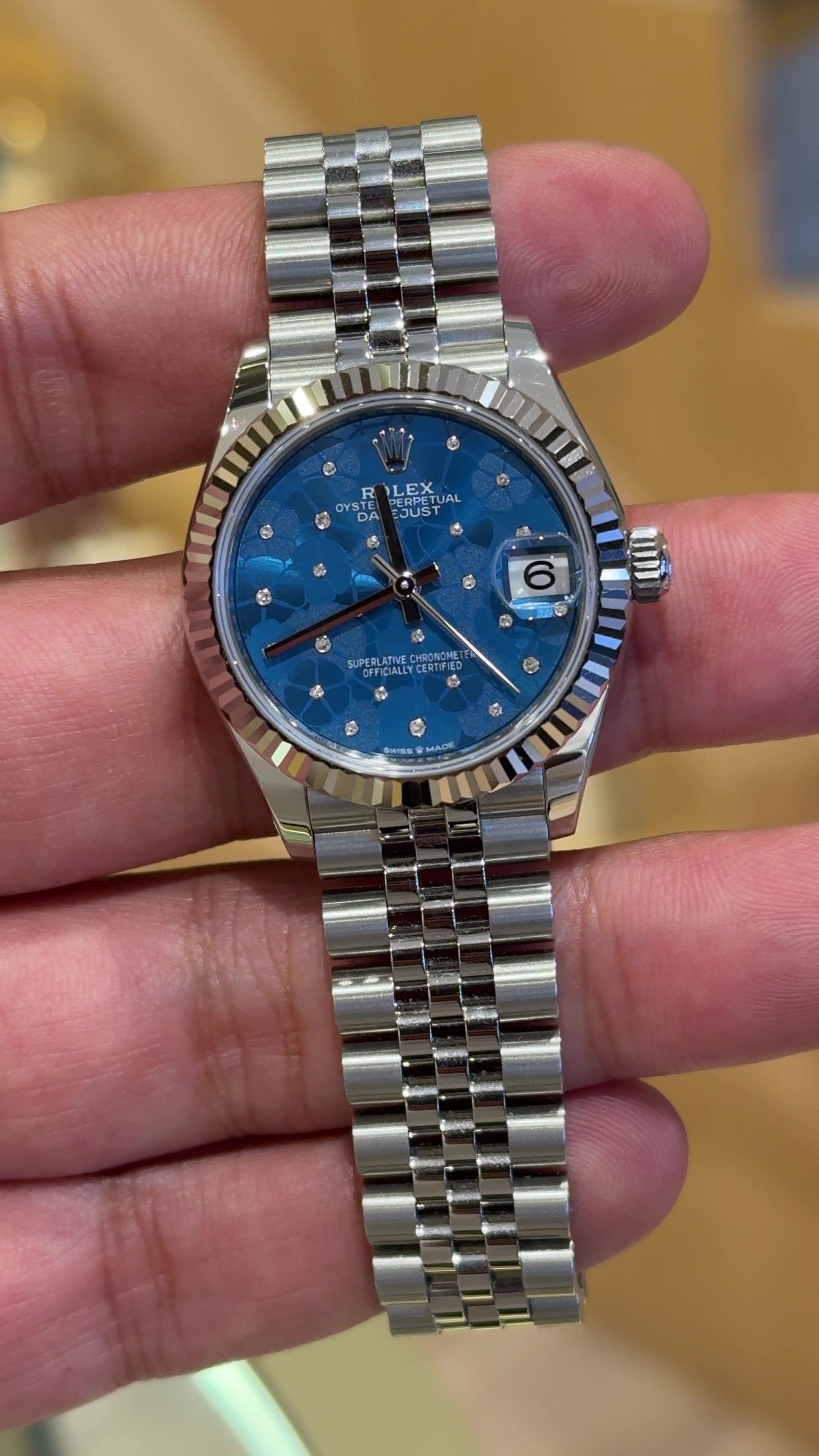 @Luxe Watches