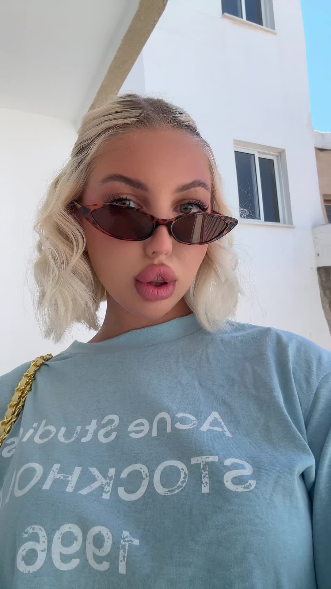 @👼